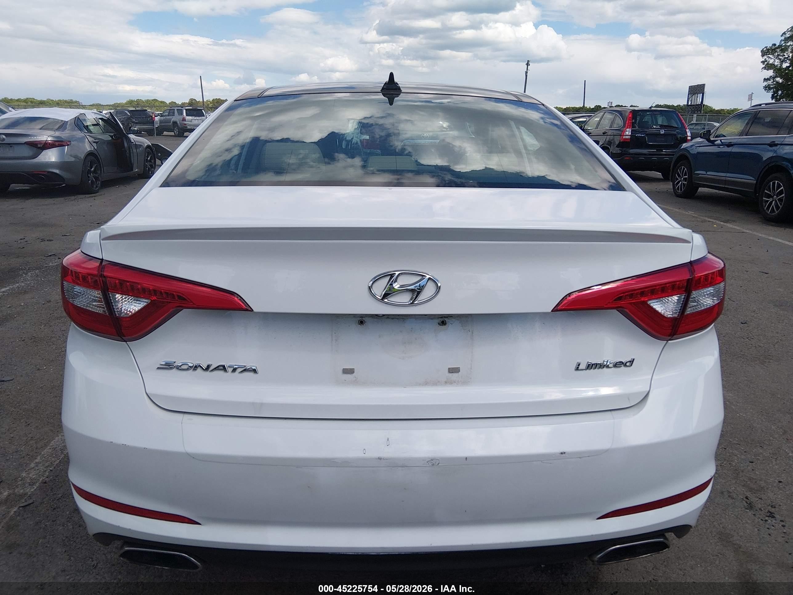 2015 Hyundai Sonata Limited White vin: 5NPE34AF1FH051090