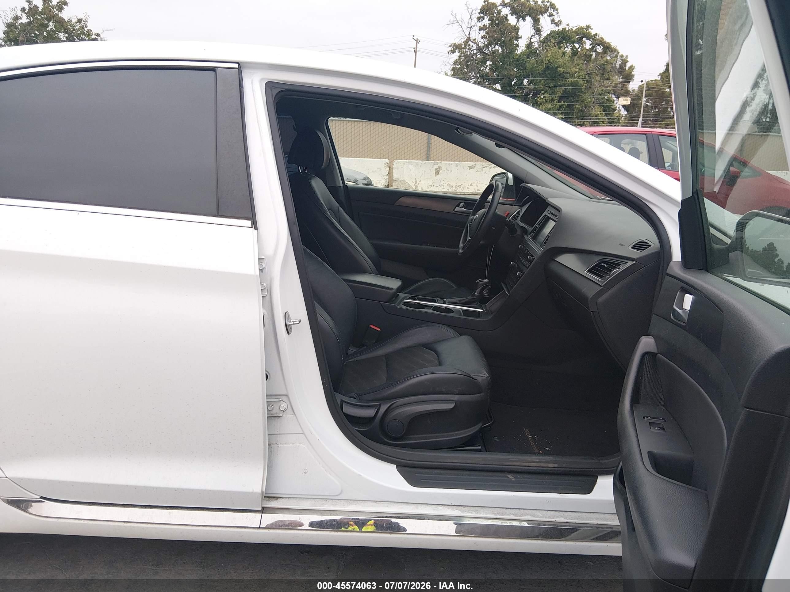2015 Hyundai Sonata Sport White vin: 5NPE34AF1FH092920