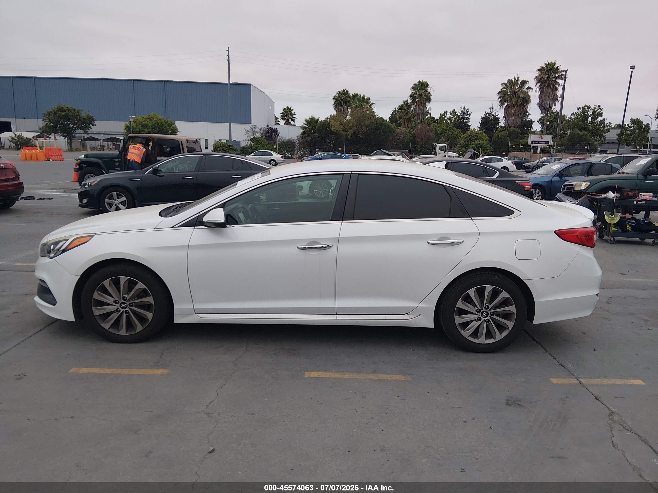 2015 Hyundai Sonata Sport White vin: 5NPE34AF1FH092920