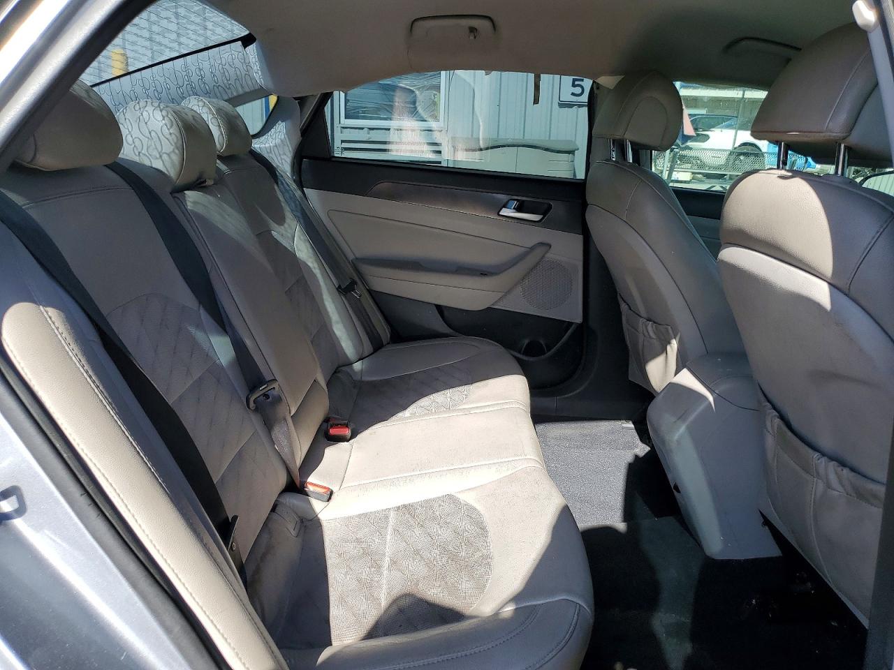 2015 Hyundai Sonata Sport Silver vin: 5NPE34AF1FH095638