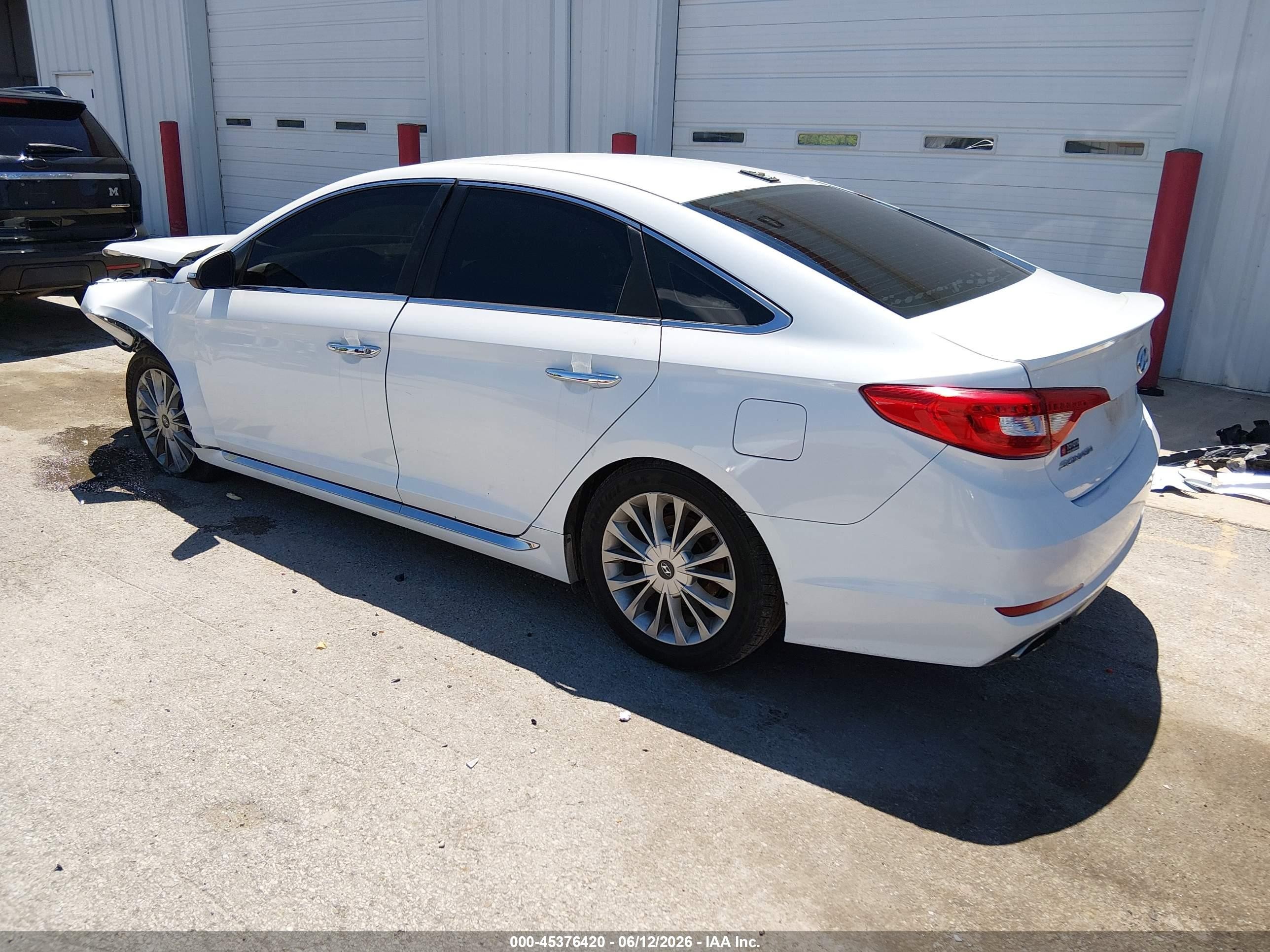 2015 Hyundai Sonata Limited Серебряный vin: 5NPE34AF1FH102247