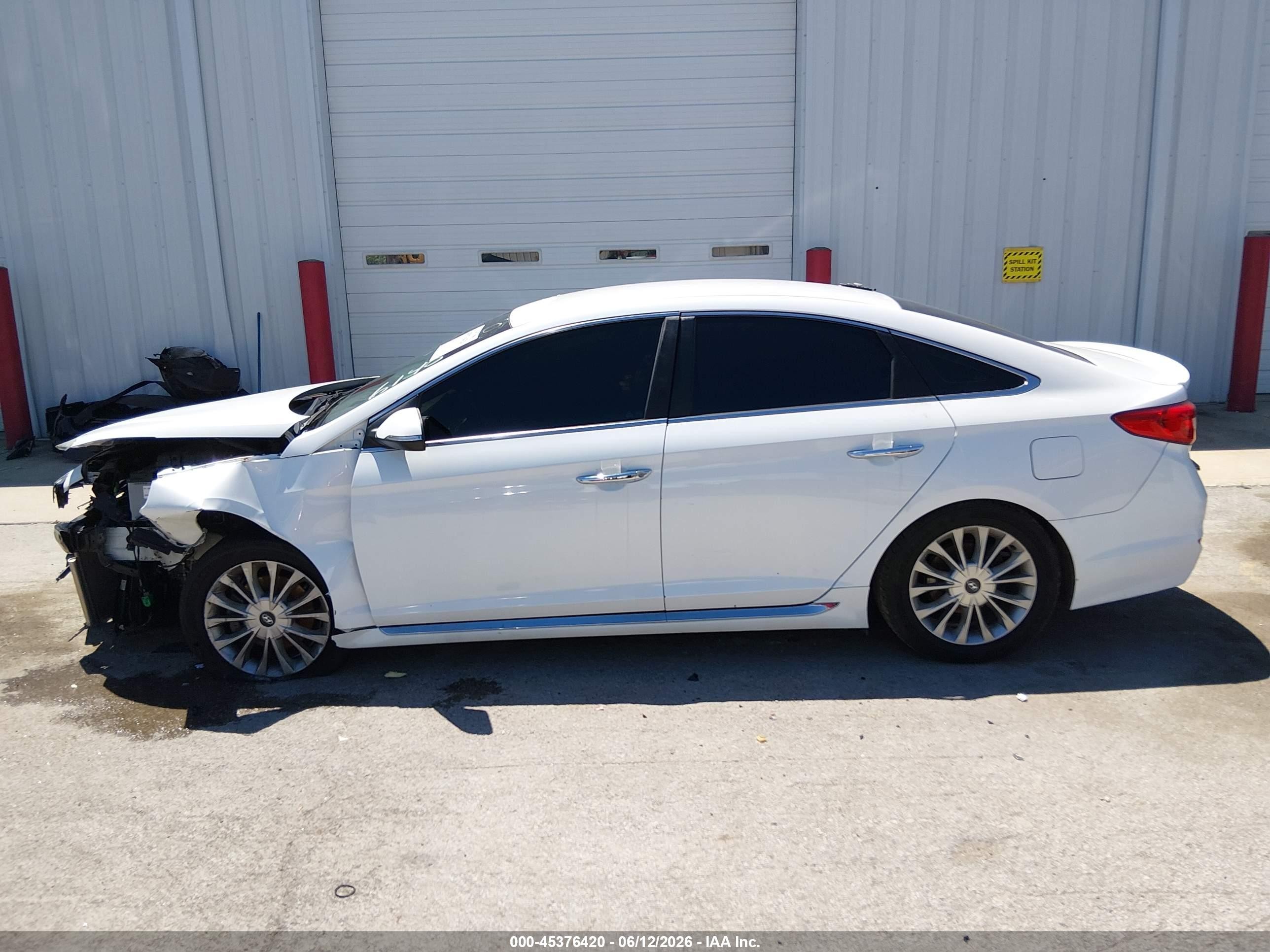 2015 Hyundai Sonata Limited Серебряный vin: 5NPE34AF1FH102247