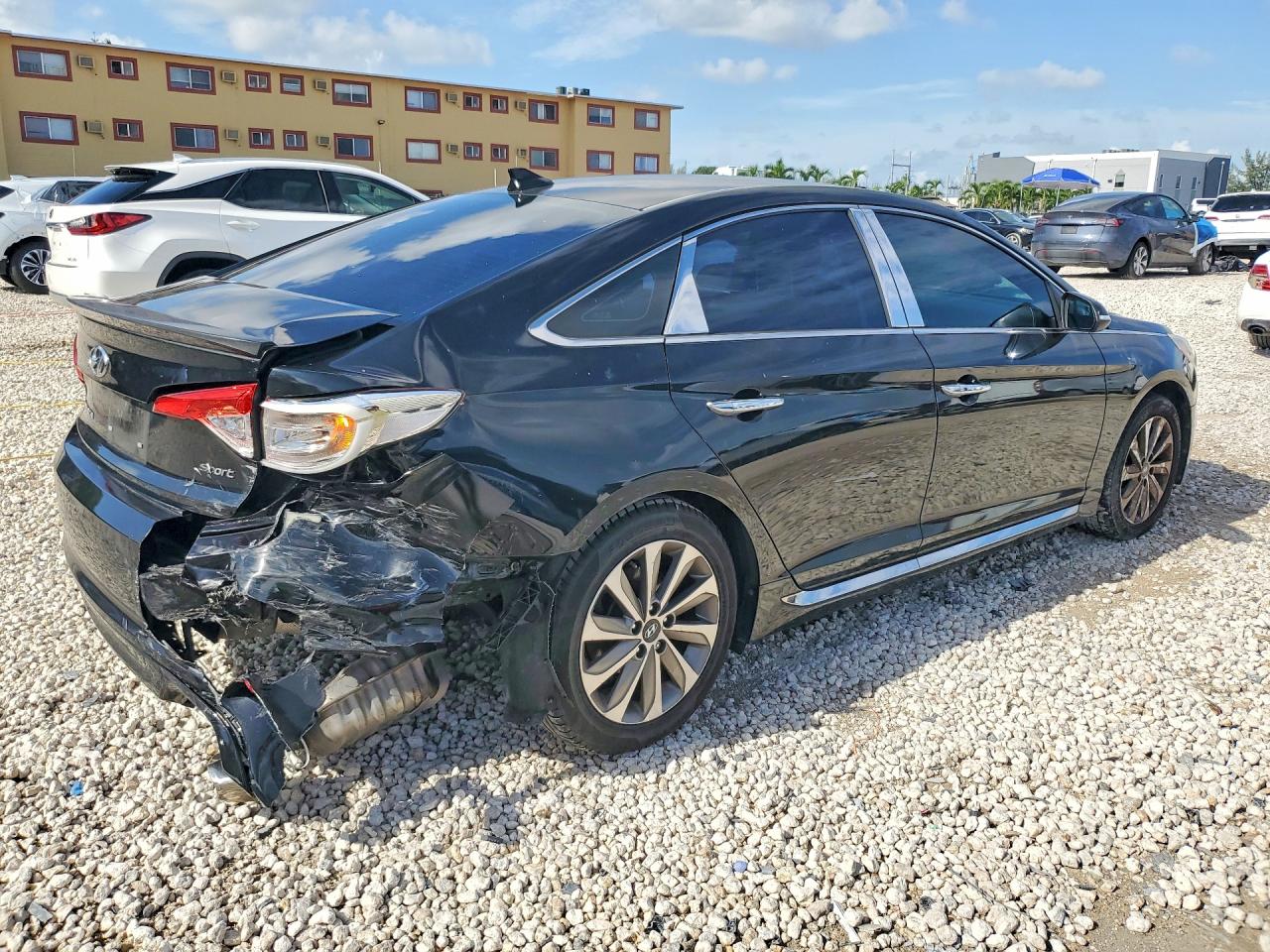 2015 Hyundai Sonata Sport Черный vin: 5NPE34AF1FH103544