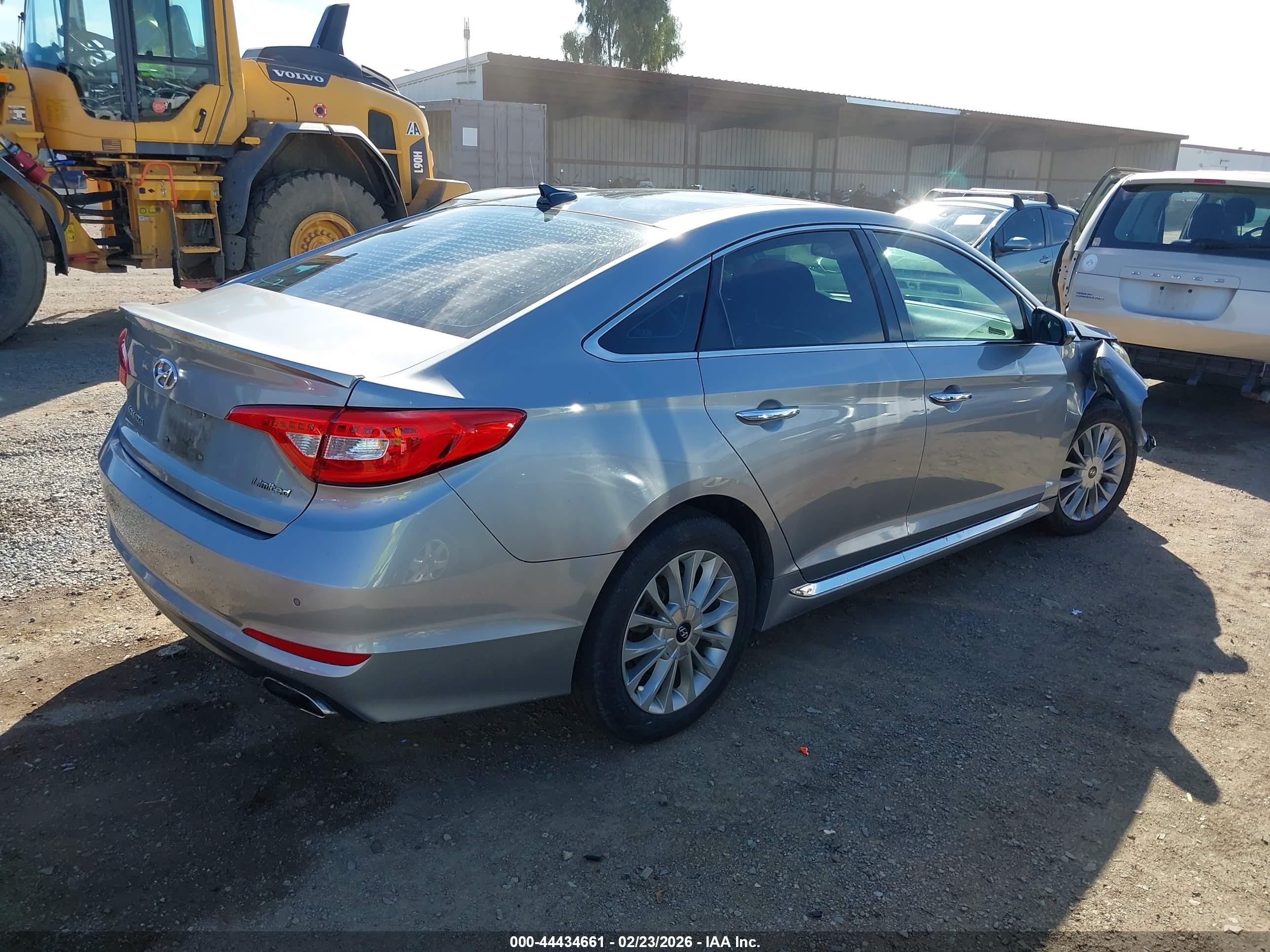 2015 Hyundai Sonata Limited Silver vin: 5NPE34AF1FH104905