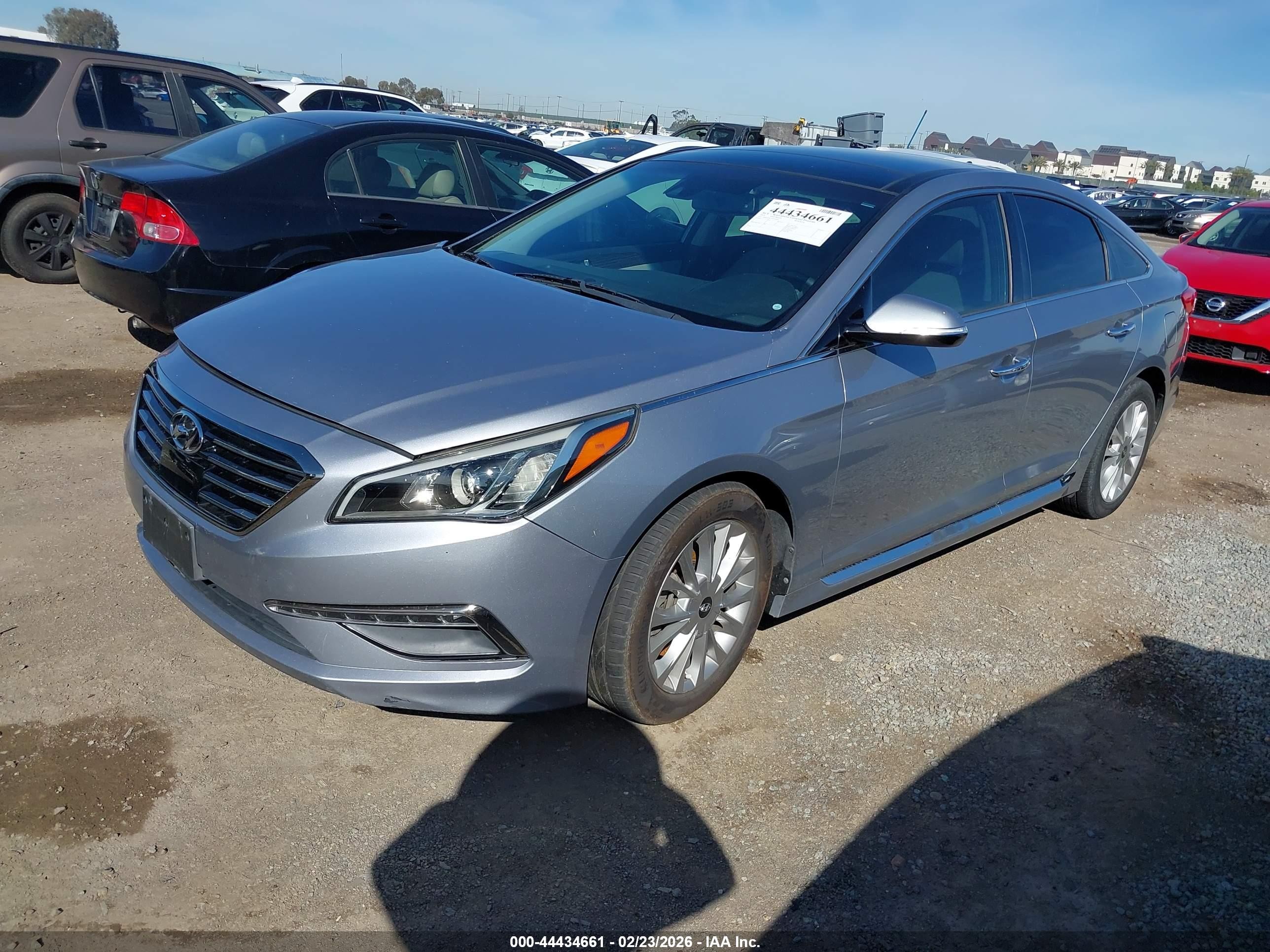 2015 Hyundai Sonata Limited Silver vin: 5NPE34AF1FH104905