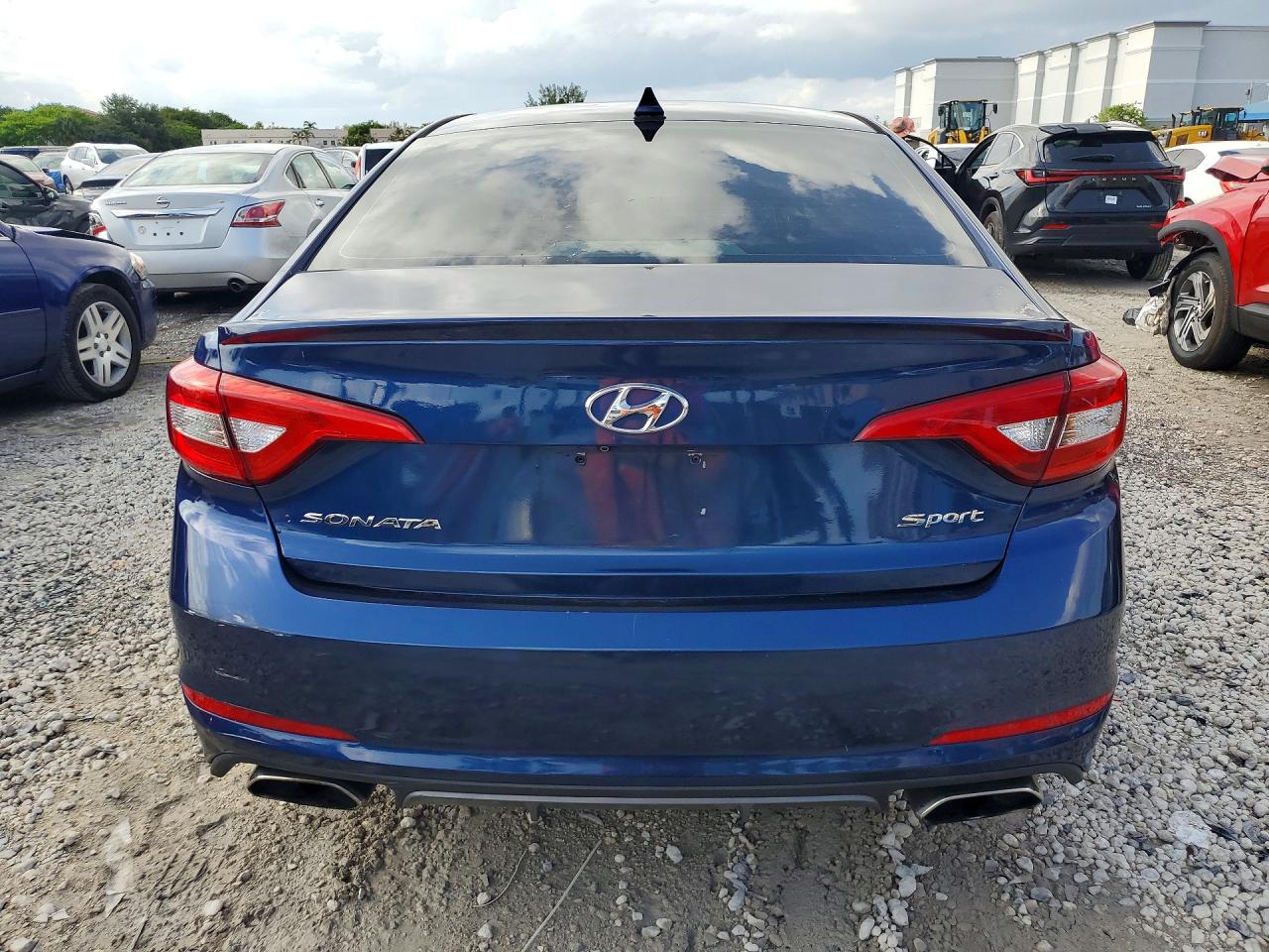 2015 Hyundai Sonata Sport Blue vin: 5NPE34AF1FH117783
