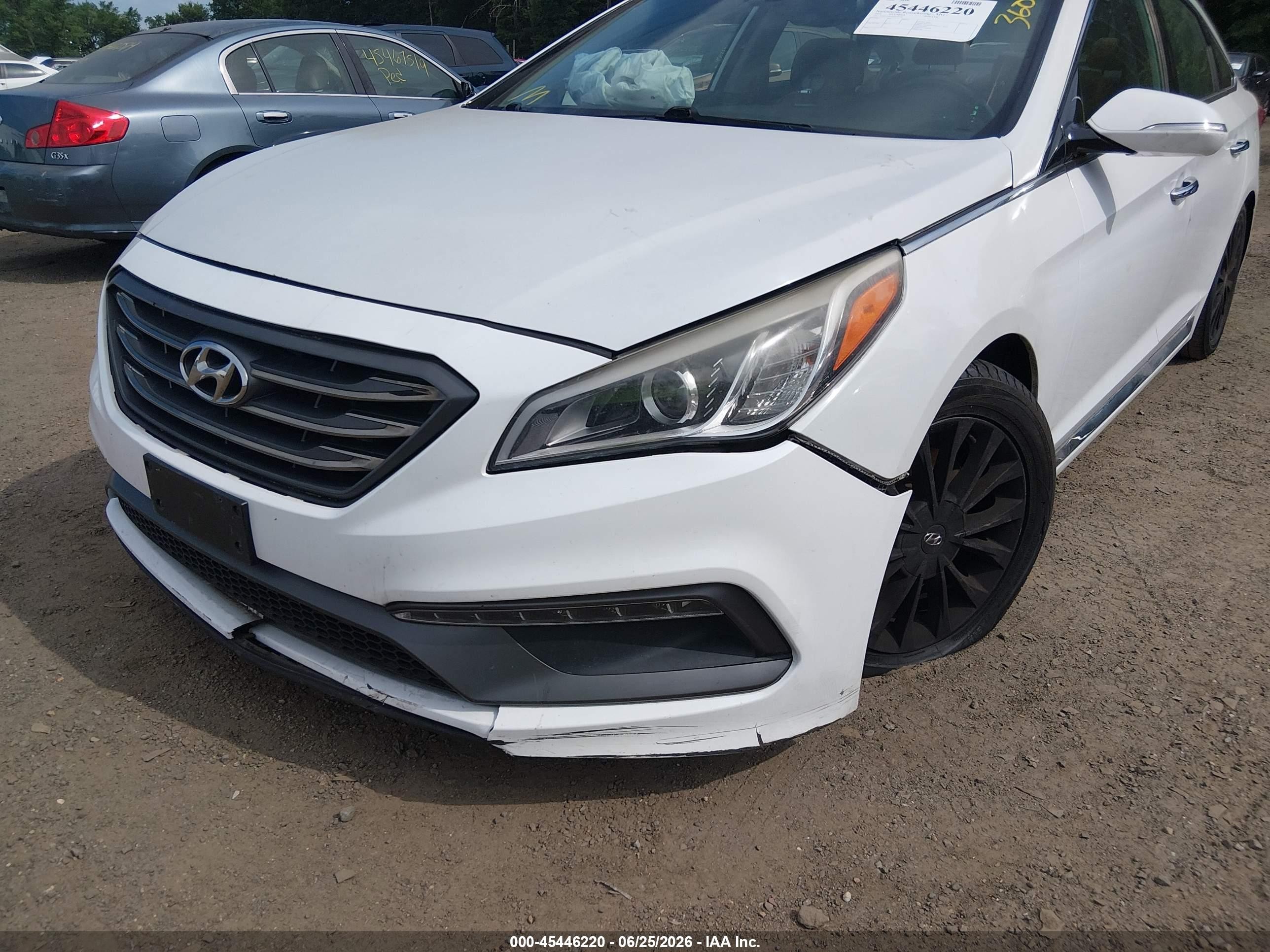 2015 Hyundai Sonata Limited White vin: 5NPE34AF1FH150170