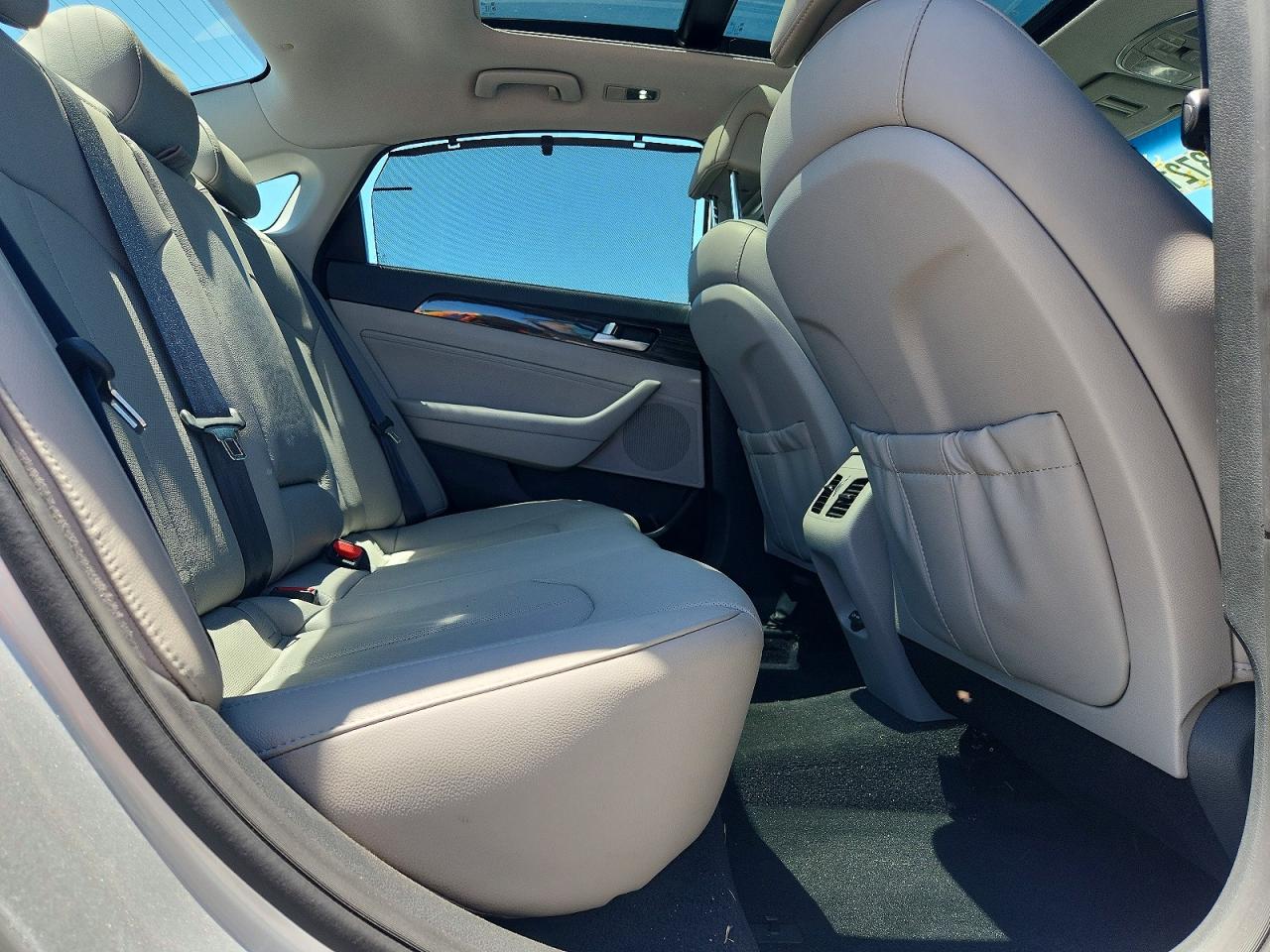 2015 Hyundai Sonata Limited Silver vin: 5NPE34AF1FH242489