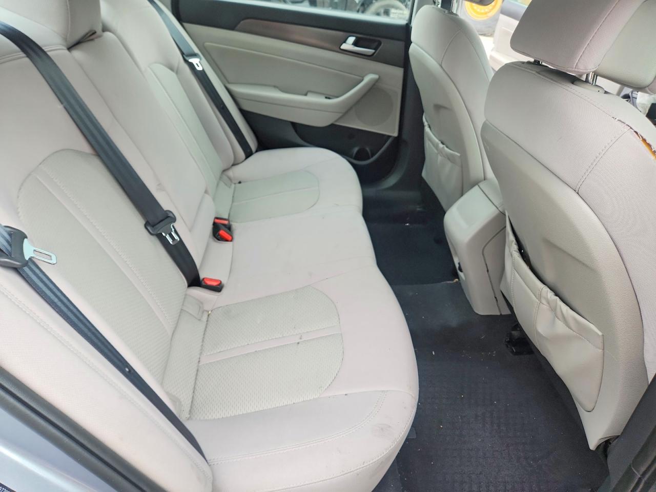 2016 Hyundai Sonata Sport Silver vin: 5NPE34AF1GH297705
