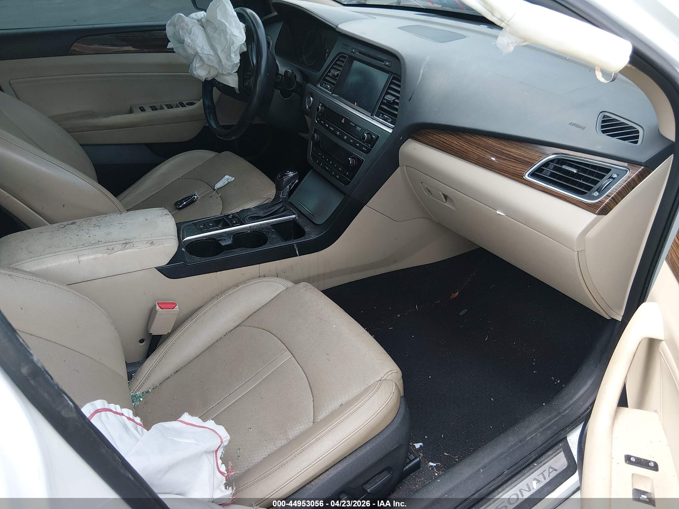 2016 Hyundai Sonata Limited White vin: 5NPE34AF1GH337264