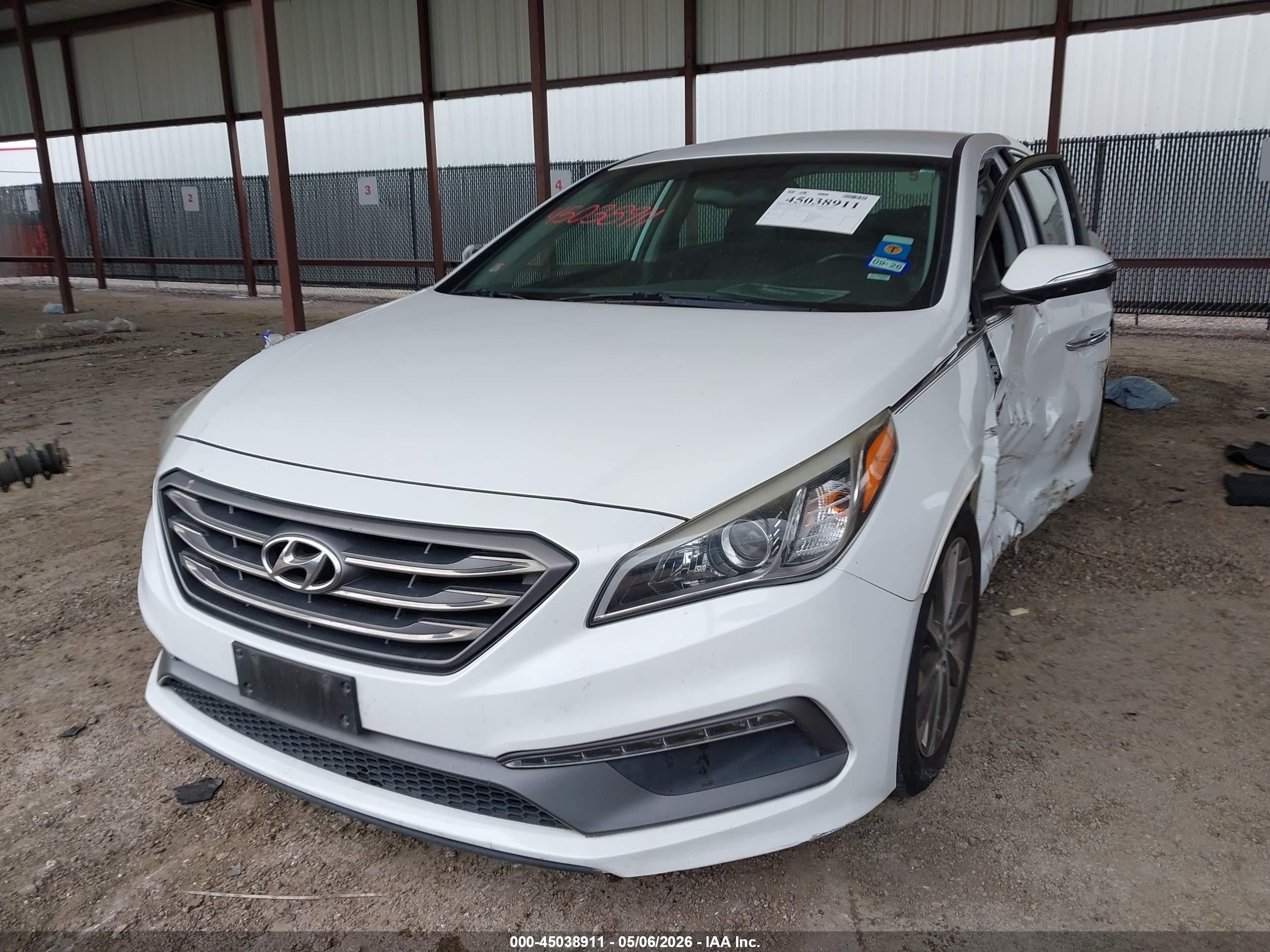2016 Hyundai Sonata Sport White vin: 5NPE34AF1GH432648