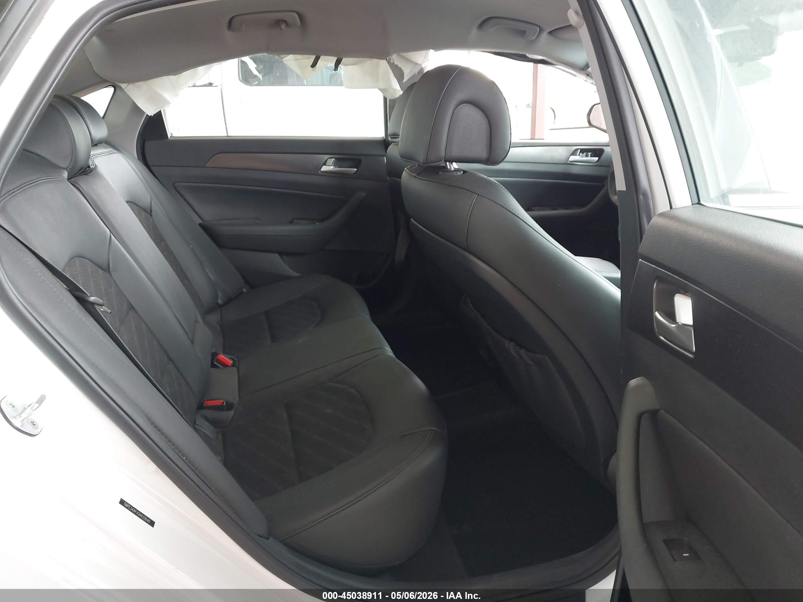 2016 Hyundai Sonata Sport White vin: 5NPE34AF1GH432648