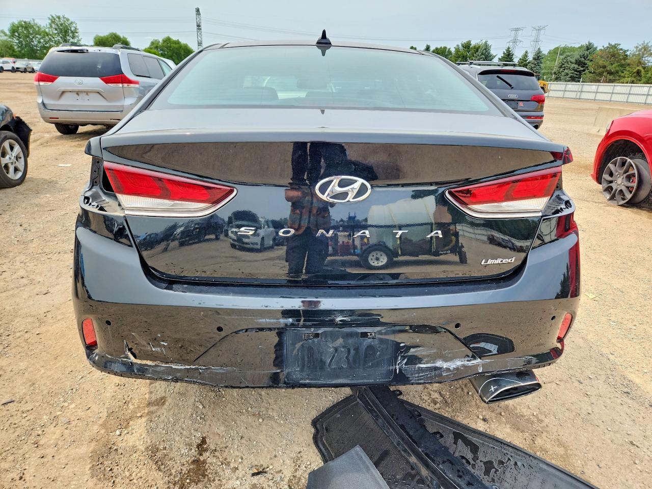 2019 Hyundai Sonata Limited Black vin: 5NPE34AF1KH758040