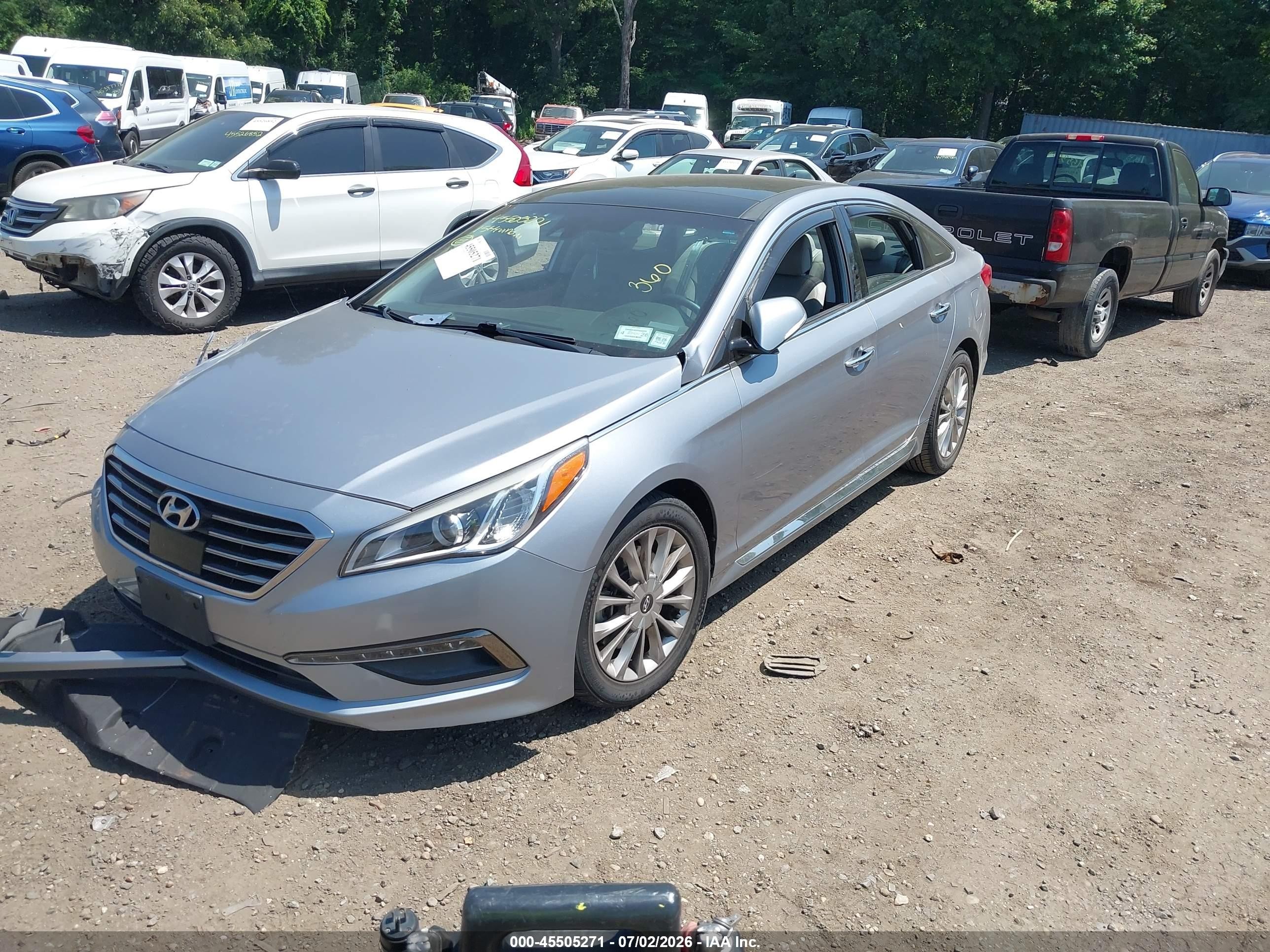 2015 Hyundai Sonata Limited Silver vin: 5NPE34AF2FH028157