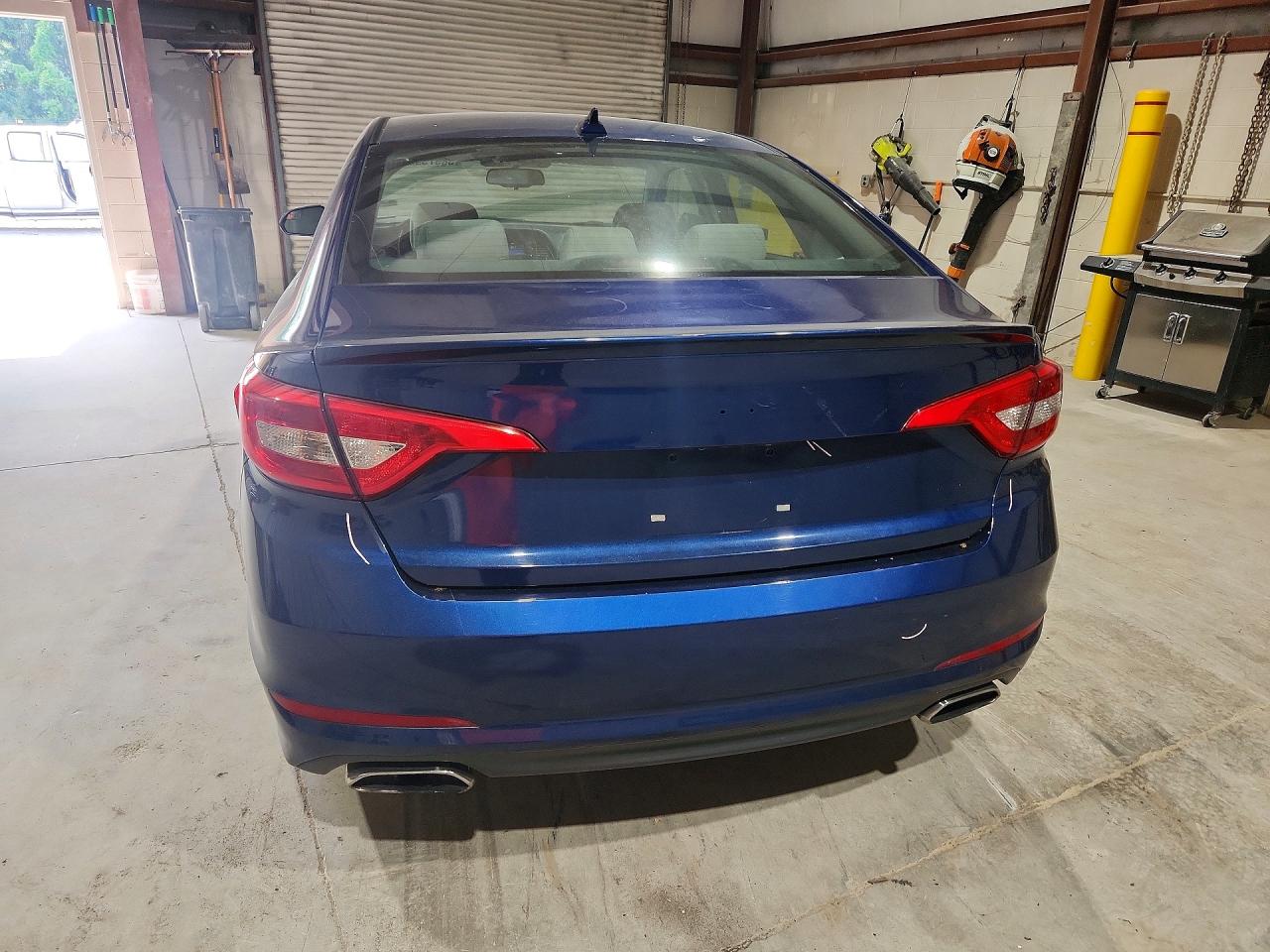 2015 Hyundai Sonata Sport Blue vin: 5NPE34AF2FH028353