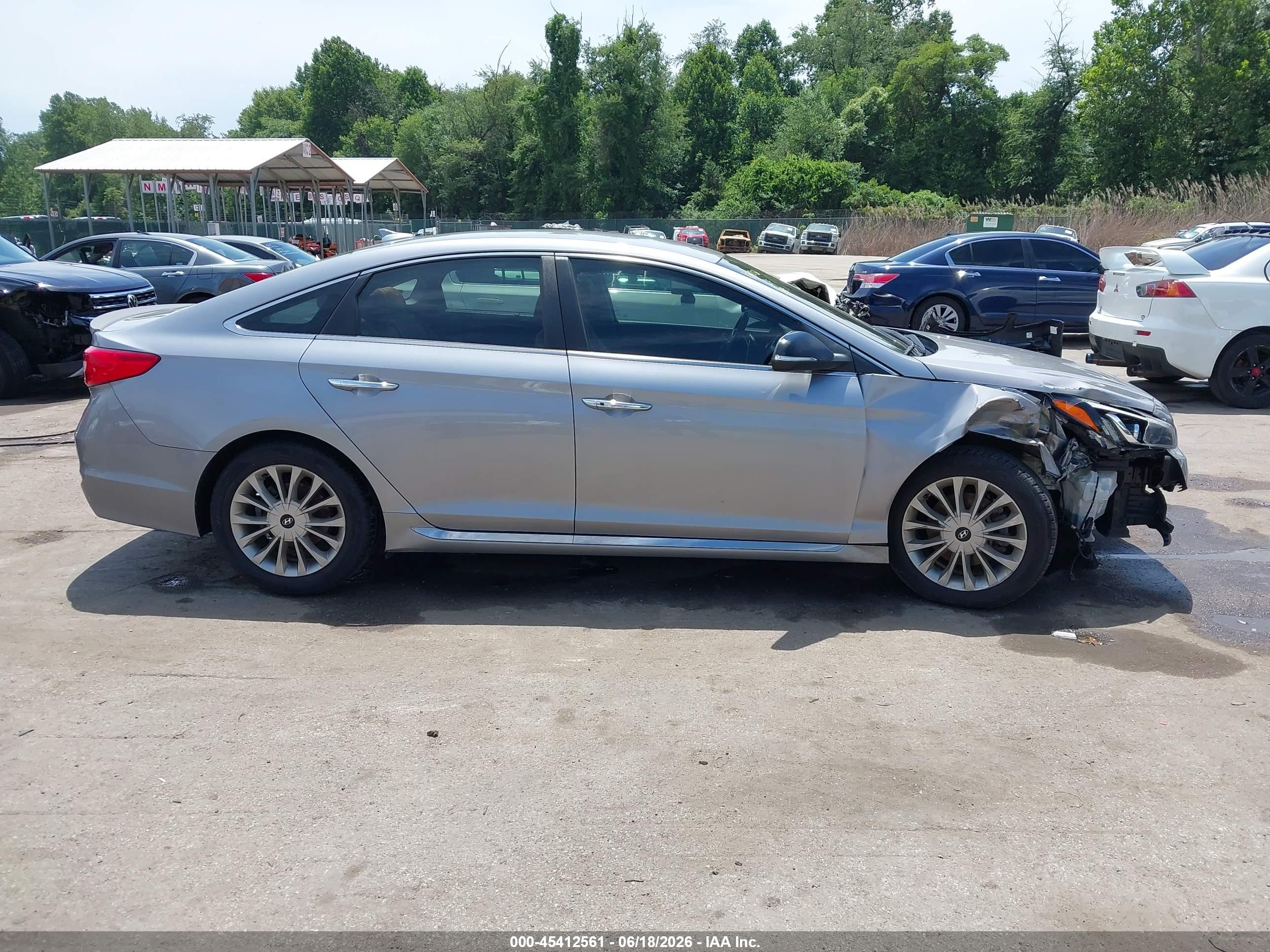 2015 Hyundai Sonata Limited Silver vin: 5NPE34AF2FH037599