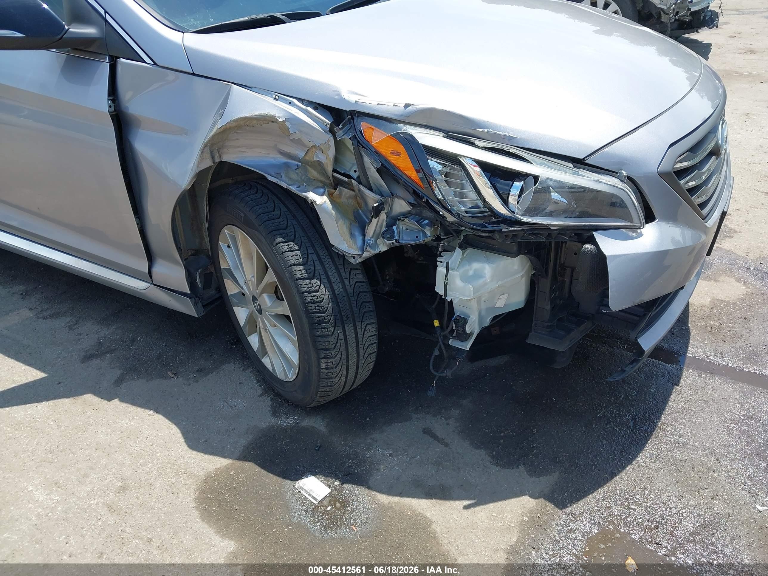 2015 Hyundai Sonata Limited Silver vin: 5NPE34AF2FH037599