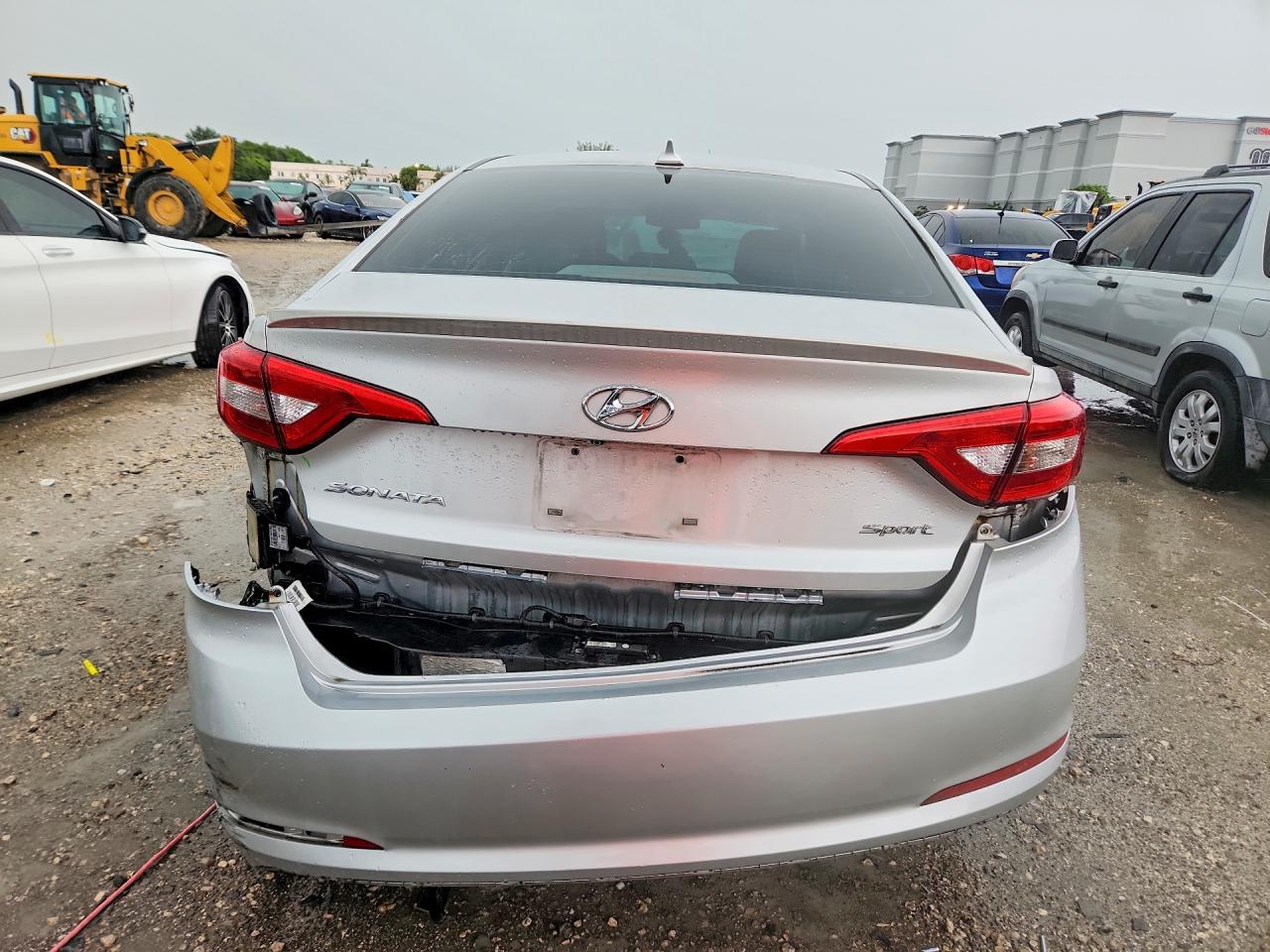 2015 Hyundai Sonata Sport Silver vin: 5NPE34AF2FH046464