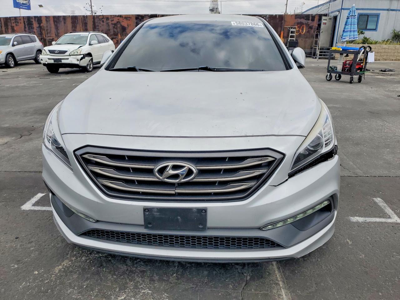 2015 Hyundai Sonata Sport Silver vin: 5NPE34AF2FH055231
