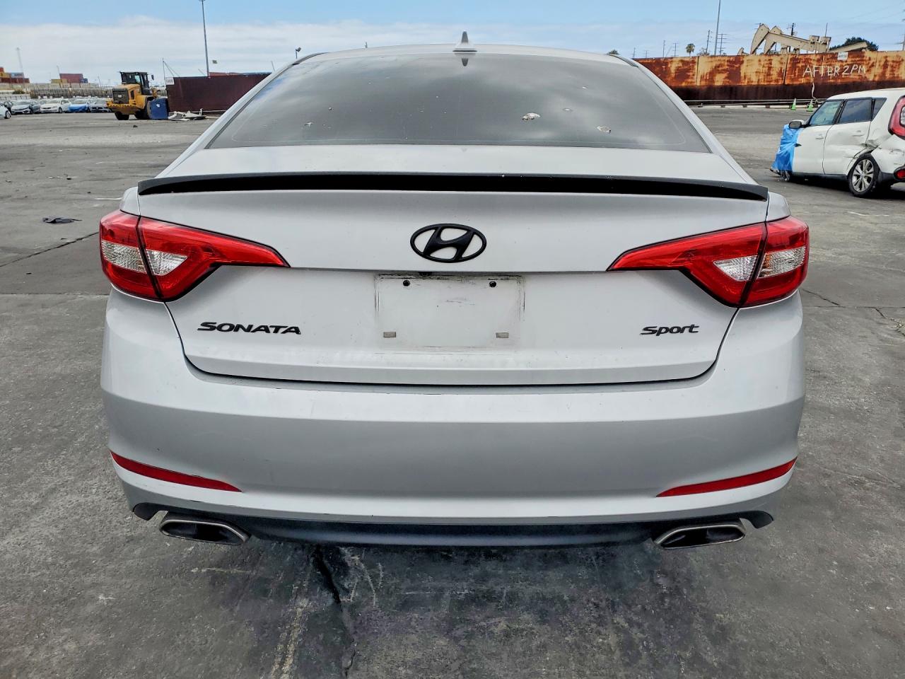 2015 Hyundai Sonata Sport Silver vin: 5NPE34AF2FH055231