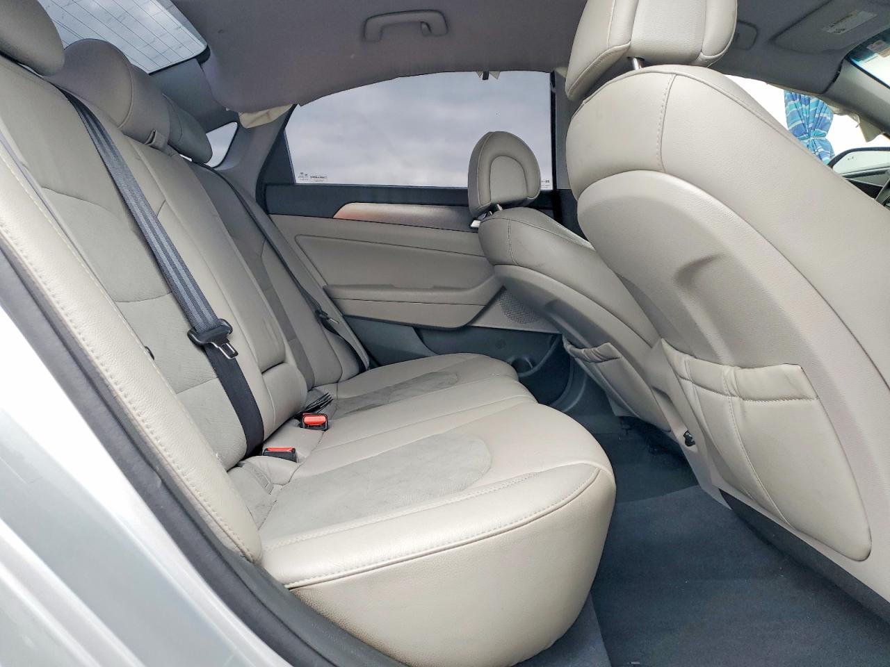 2015 Hyundai Sonata Sport Silver vin: 5NPE34AF2FH055231