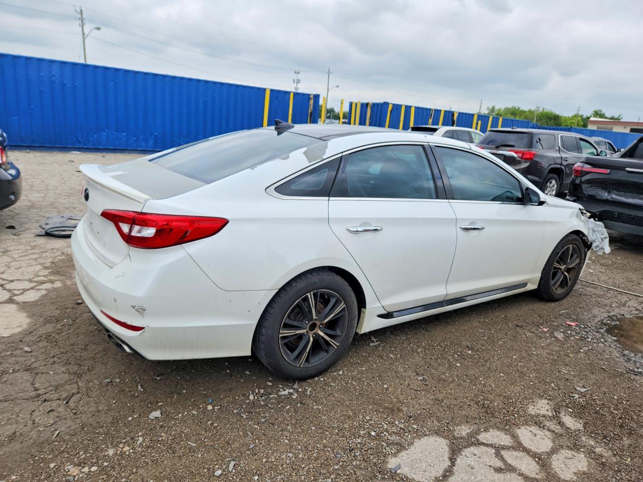 2015 Hyundai Sonata Limited White vin: 5NPE34AF2FH061546