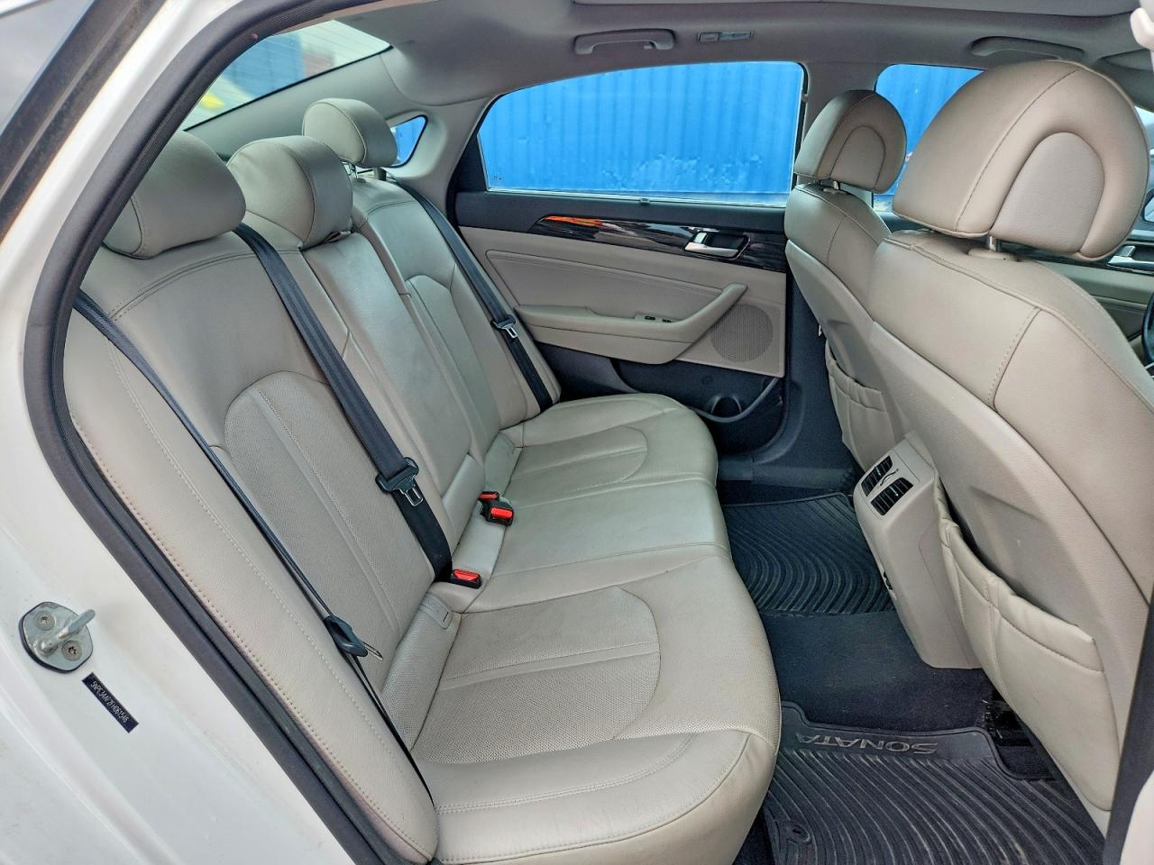 2015 Hyundai Sonata Limited White vin: 5NPE34AF2FH061546