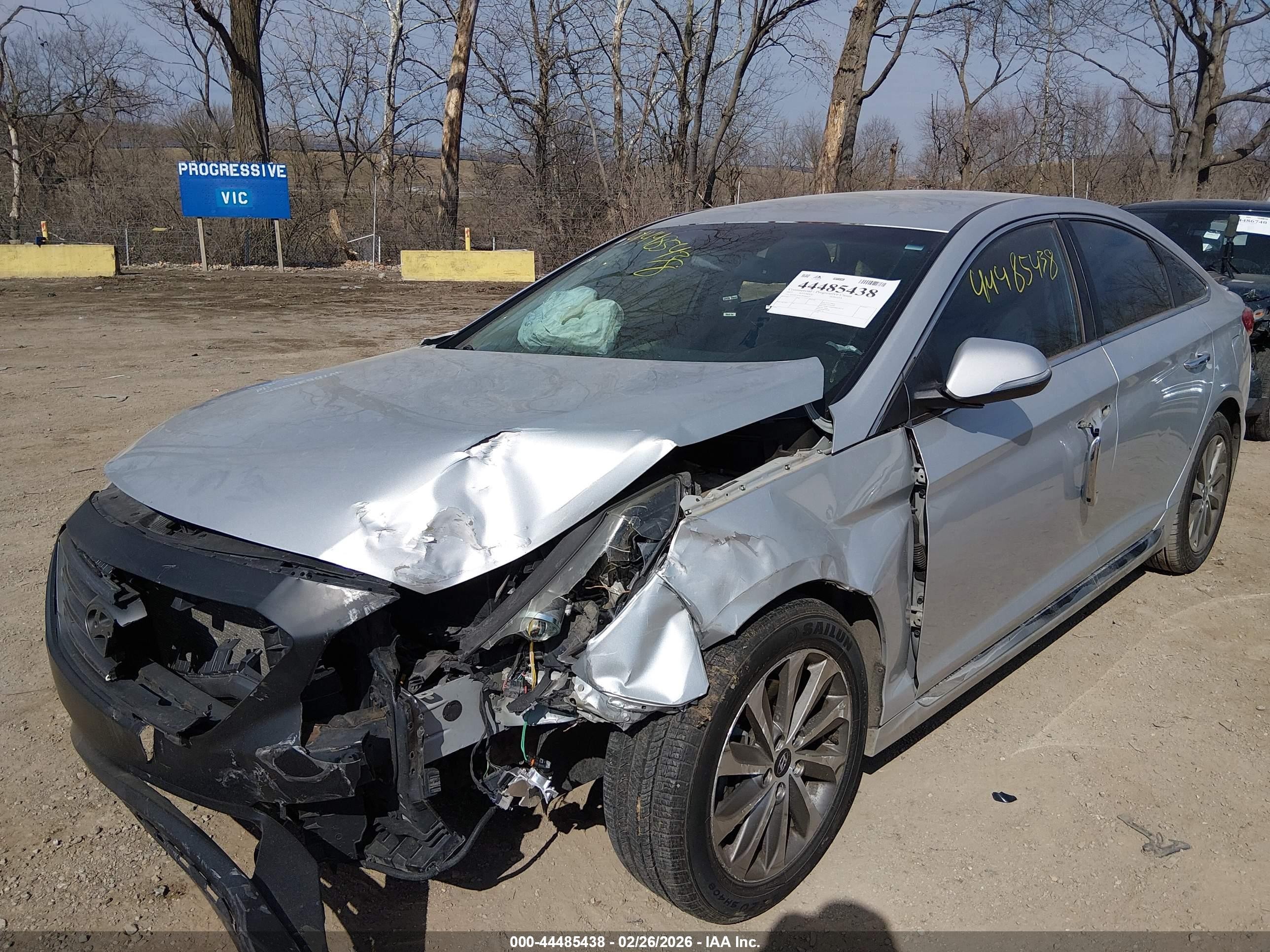 2015 Hyundai Sonata Sport Silver vin: 5NPE34AF2FH066472