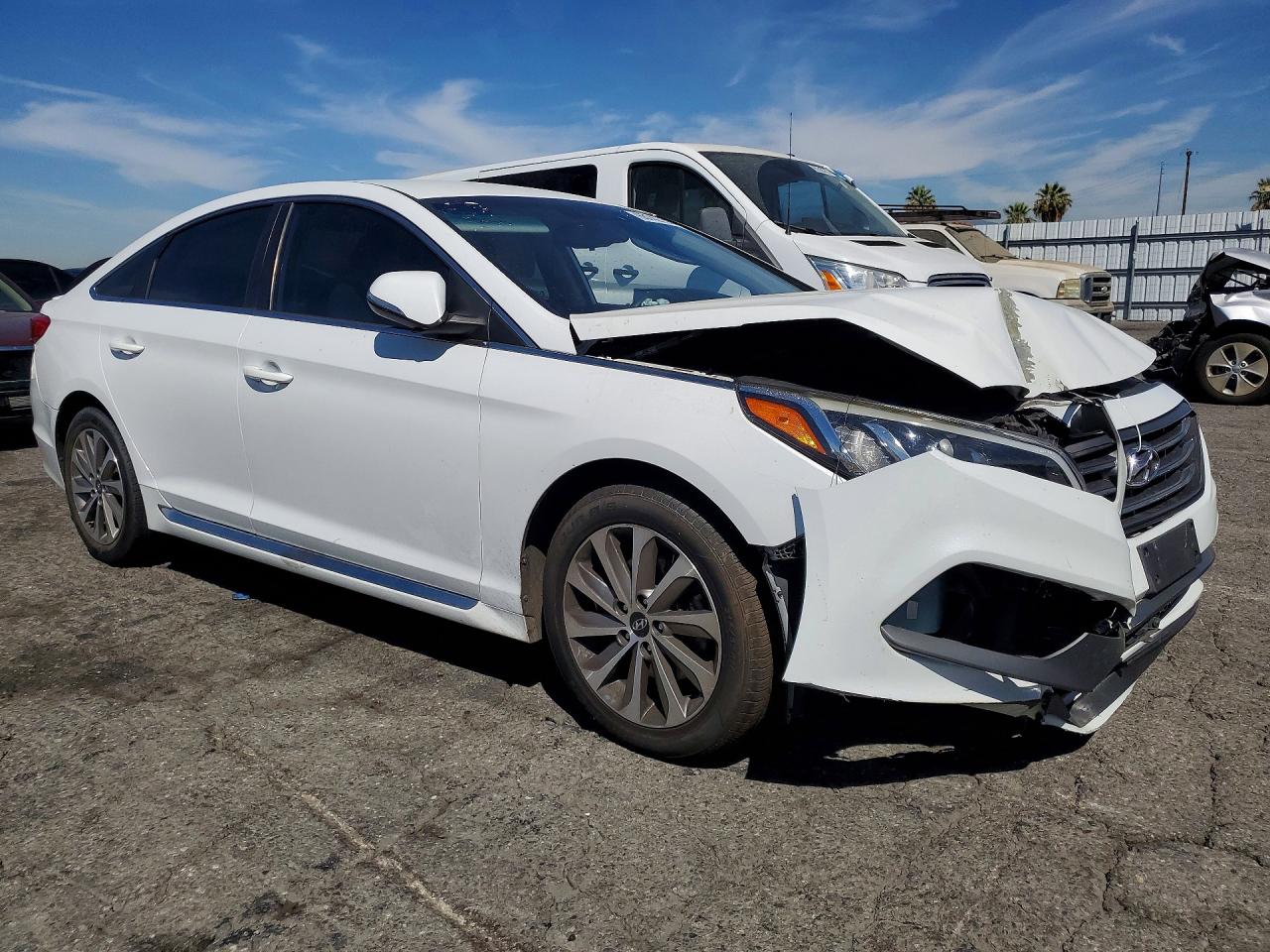 2015 Hyundai Sonata Sport White vin: 5NPE34AF2FH081005