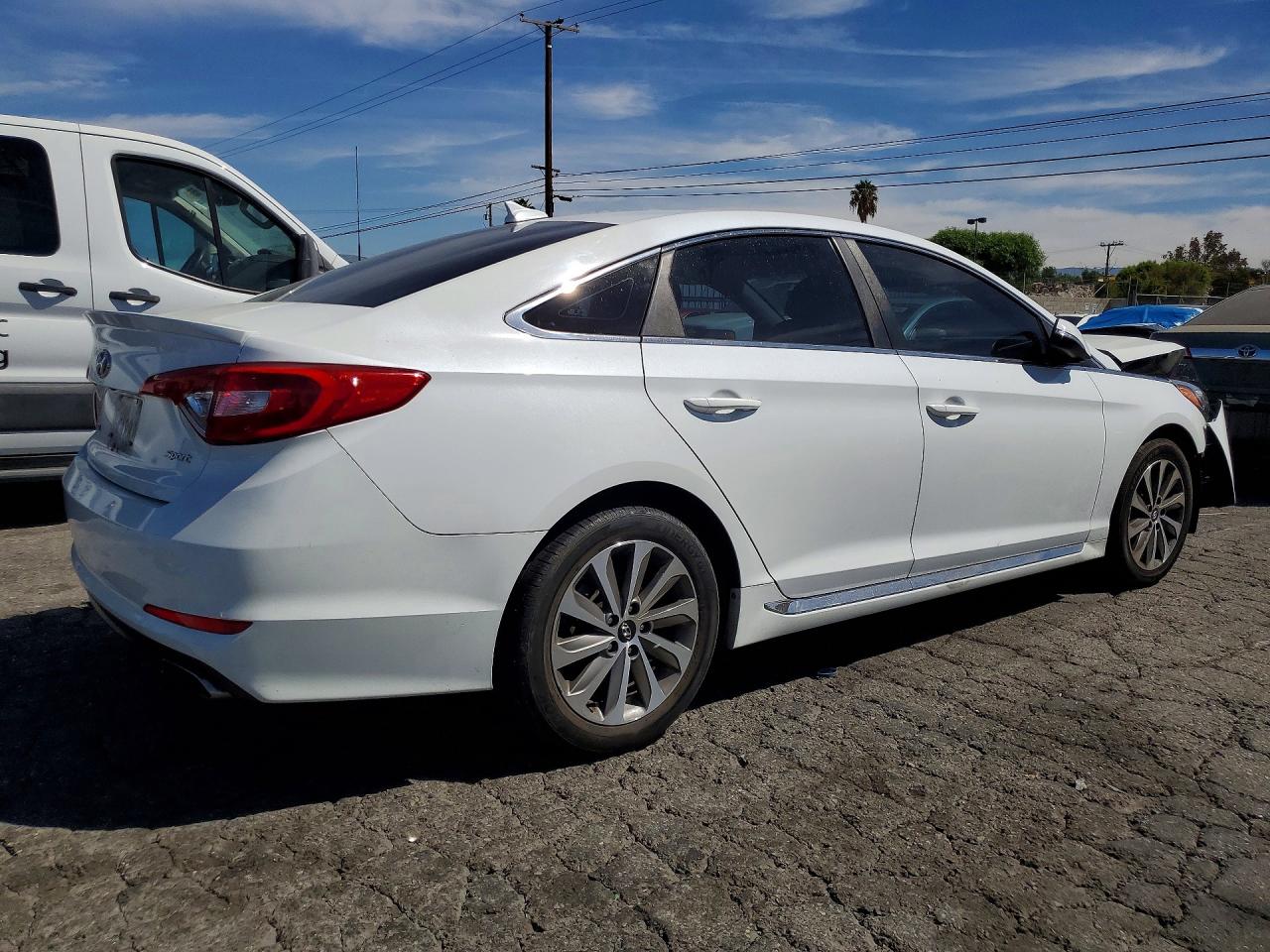 2015 Hyundai Sonata Sport White vin: 5NPE34AF2FH081005
