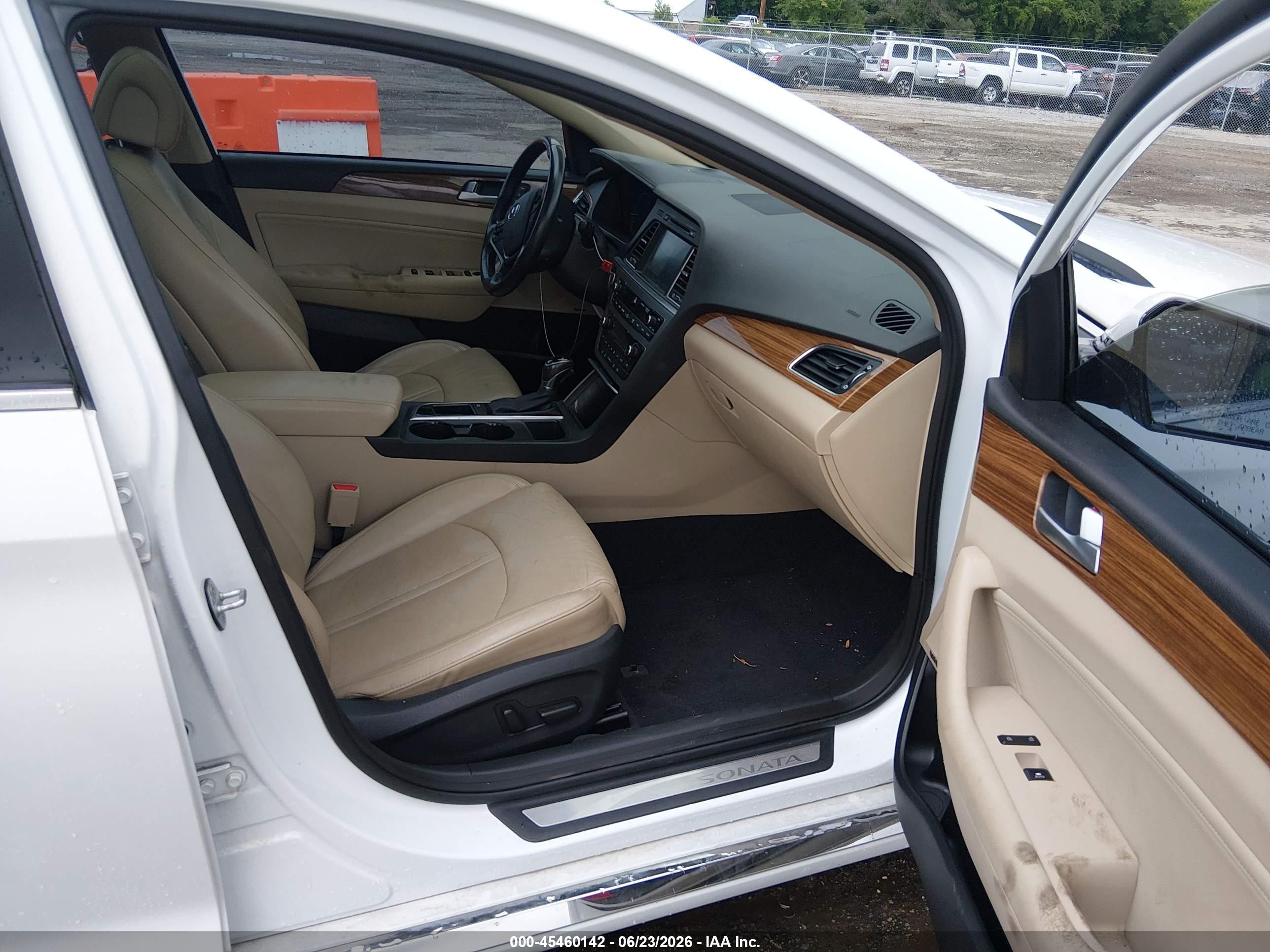 2015 Hyundai Sonata Limited White vin: 5NPE34AF2FH097009