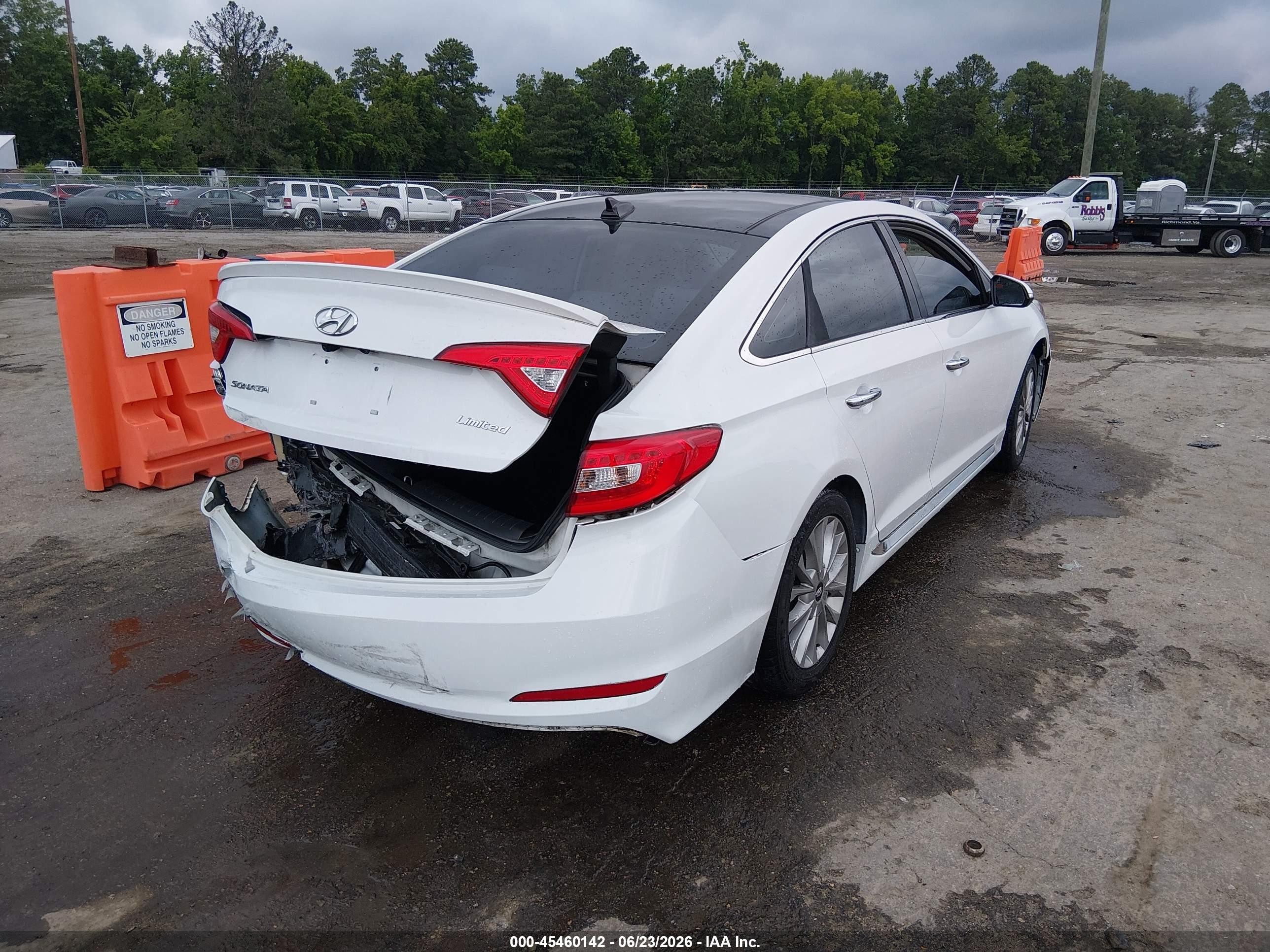2015 Hyundai Sonata Limited White vin: 5NPE34AF2FH097009