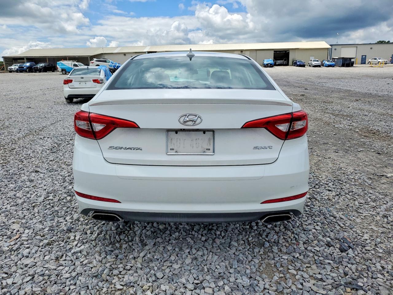 2015 Hyundai Sonata Sport Белый vin: 5NPE34AF2FH097737