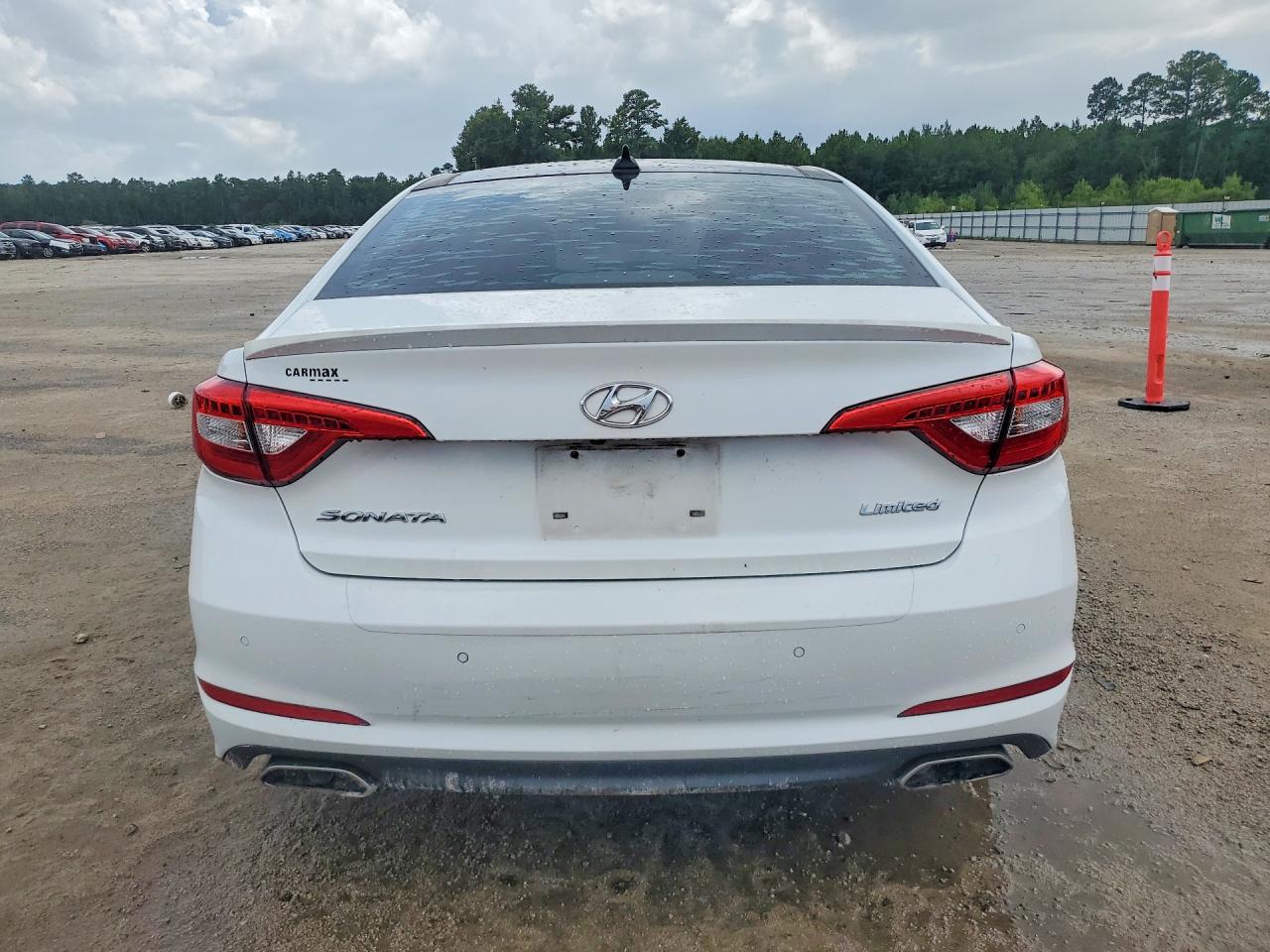 2015 Hyundai Sonata Limited White vin: 5NPE34AF2FH102239