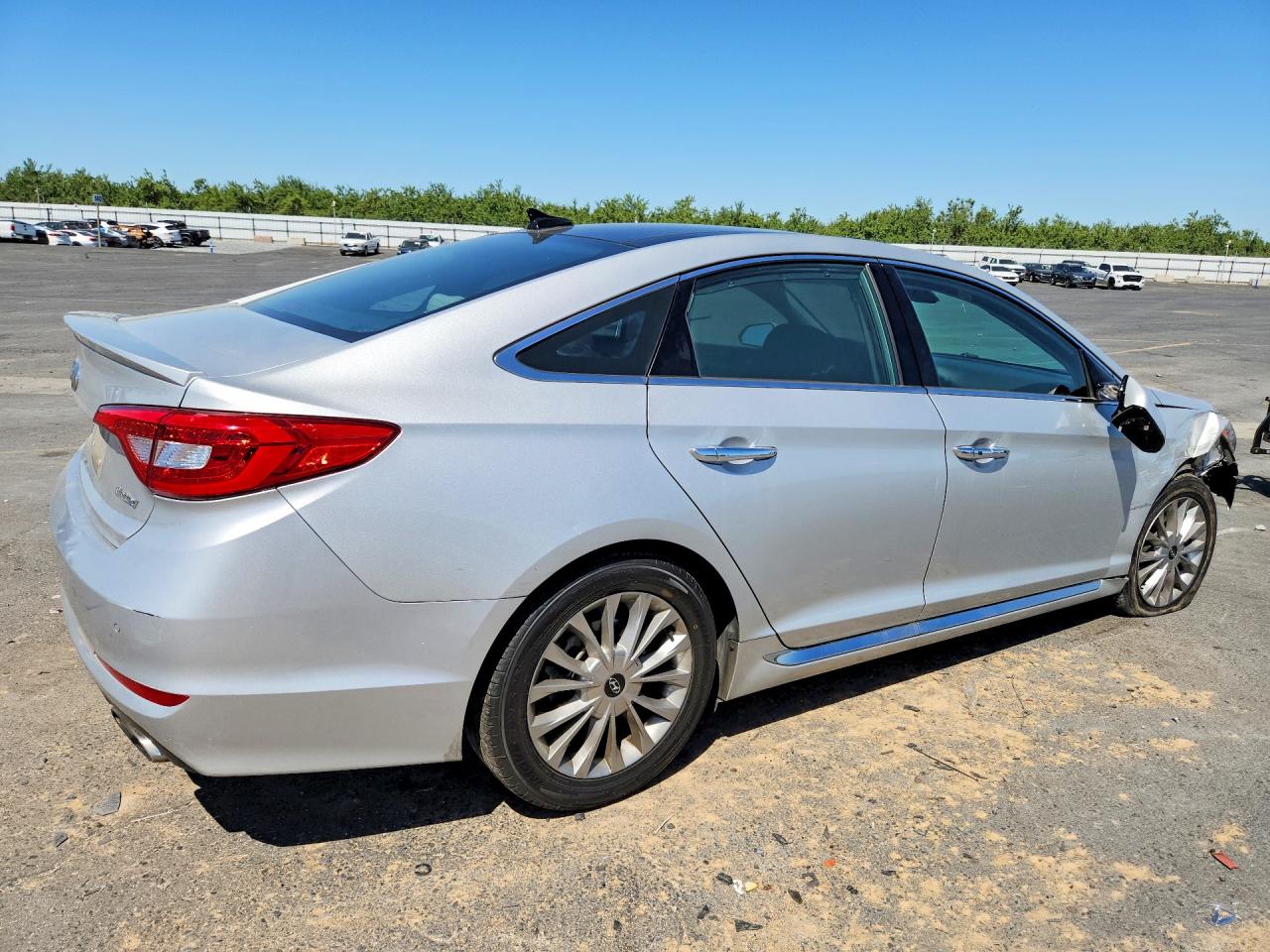 2015 Hyundai Sonata Limited Silver vin: 5NPE34AF2FH102676