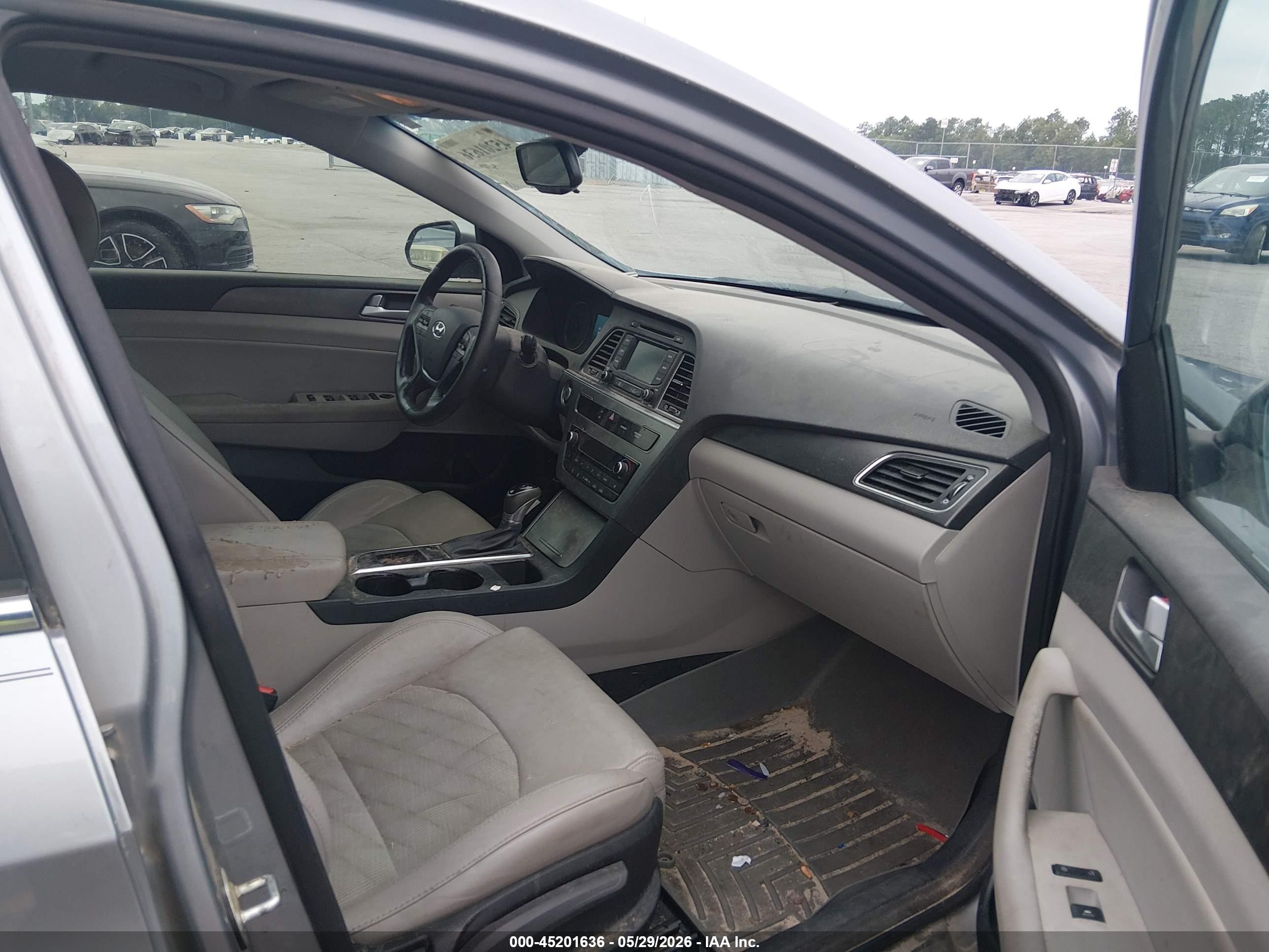 2015 Hyundai Sonata Sport Серебряный vin: 5NPE34AF2FH103052