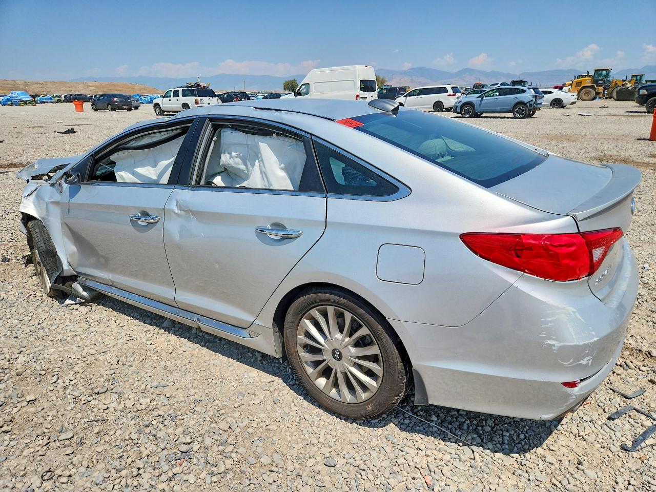 2015 Hyundai Sonata Limited Silver vin: 5NPE34AF2FH132535