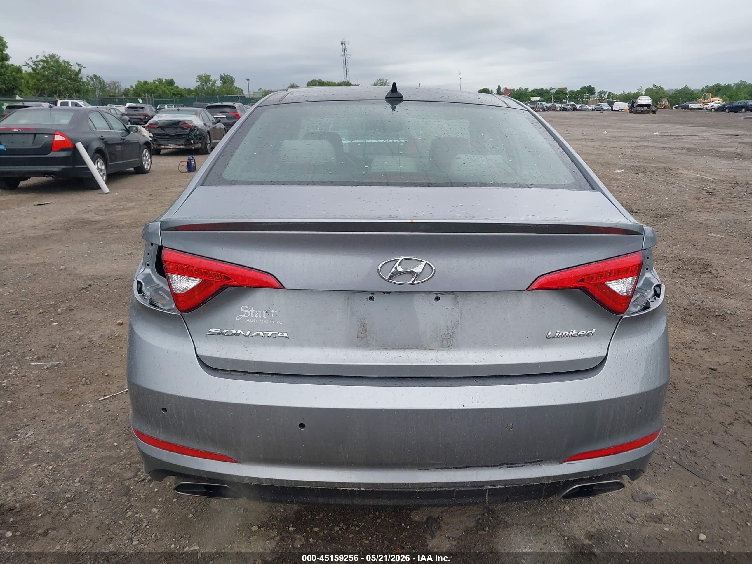 2015 Hyundai Sonata Limited Silver vin: 5NPE34AF2FH137637