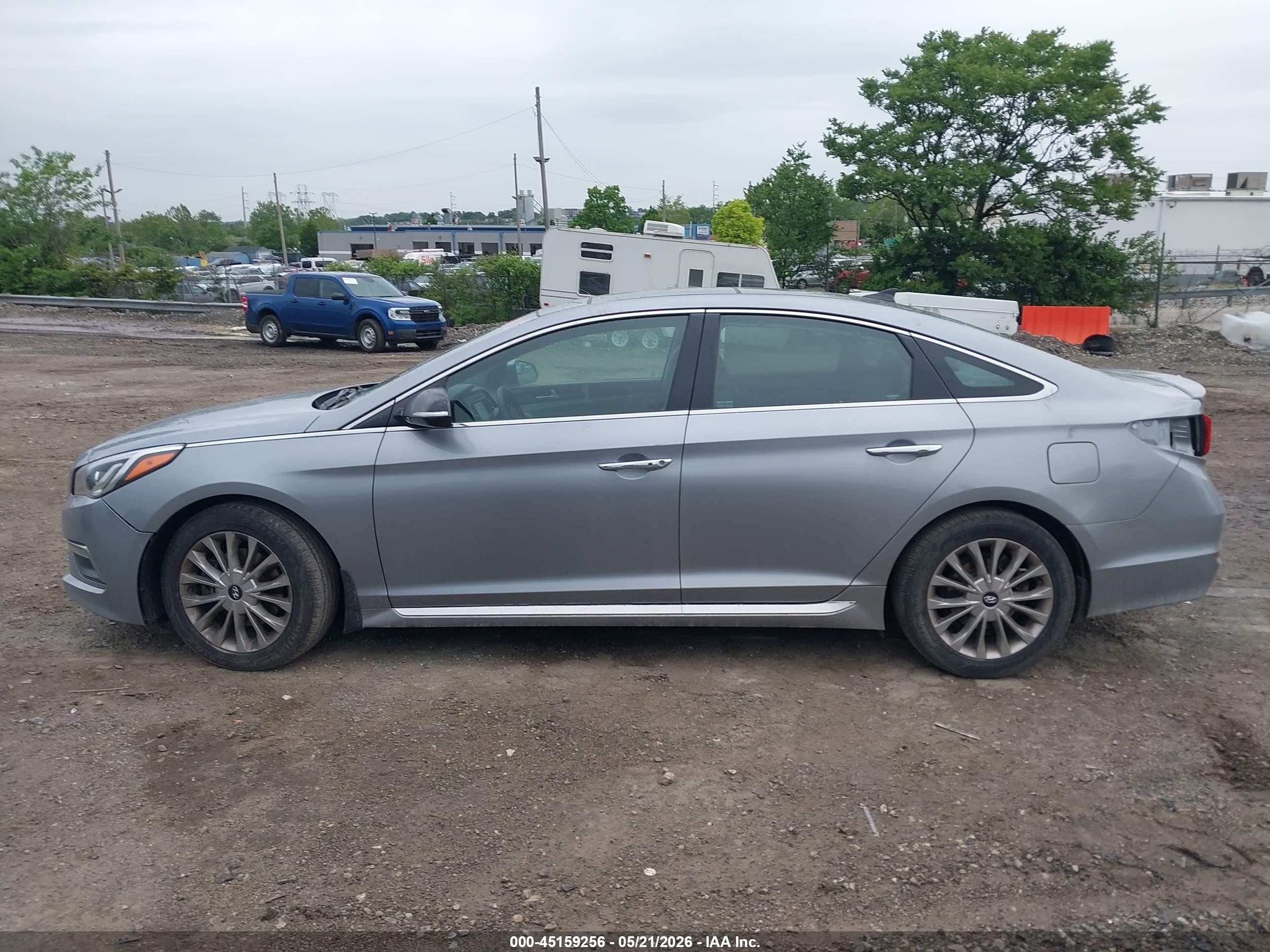 2015 Hyundai Sonata Limited Silver vin: 5NPE34AF2FH137637