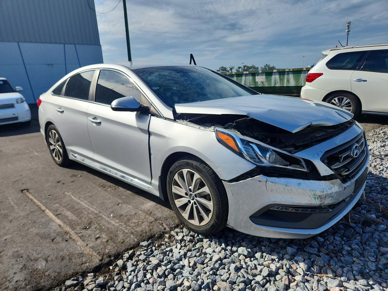 2015 Hyundai Sonata Sport Silver vin: 5NPE34AF2FH138660