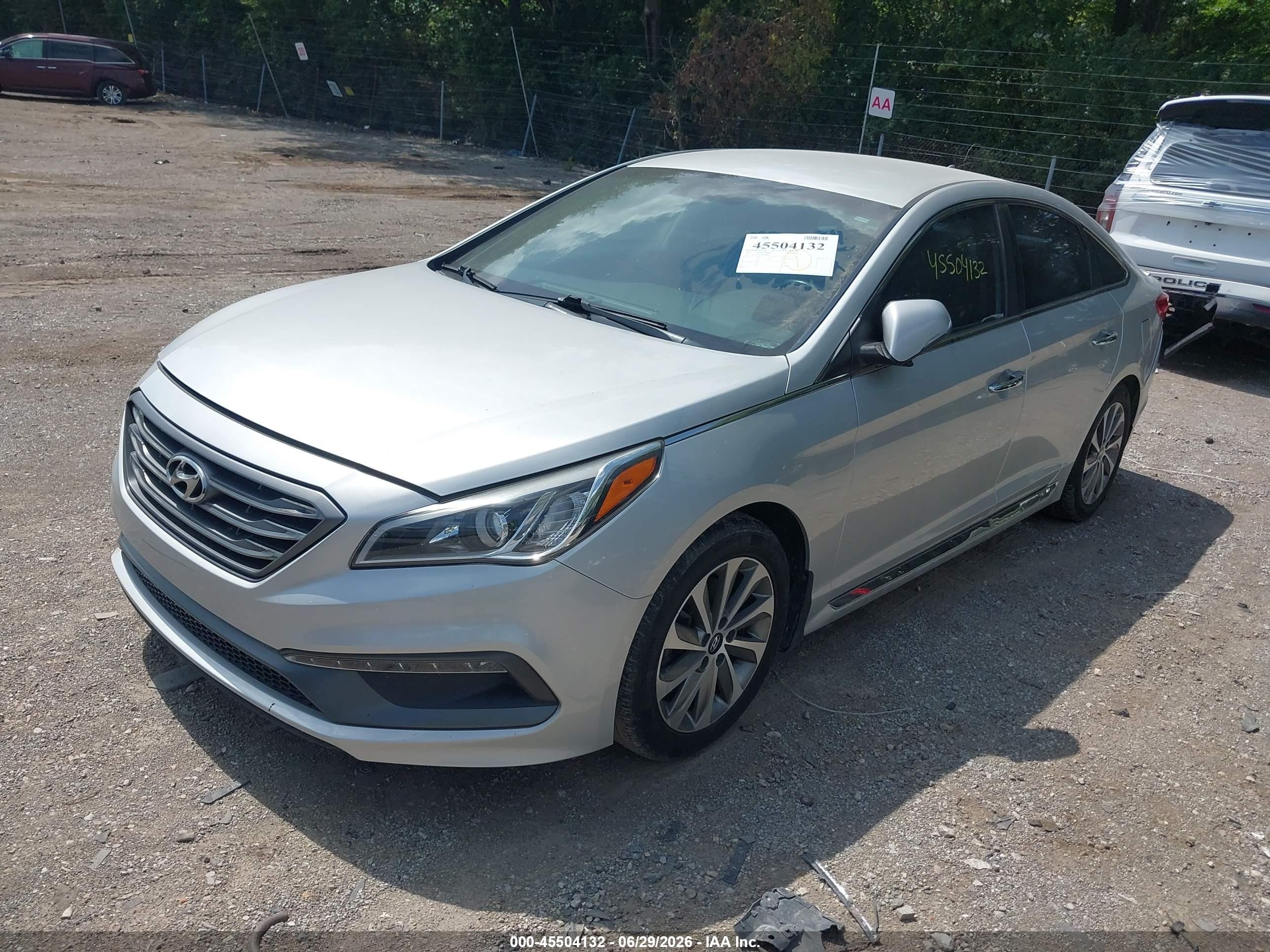 2015 Hyundai Sonata Sport Silver vin: 5NPE34AF2FH149044