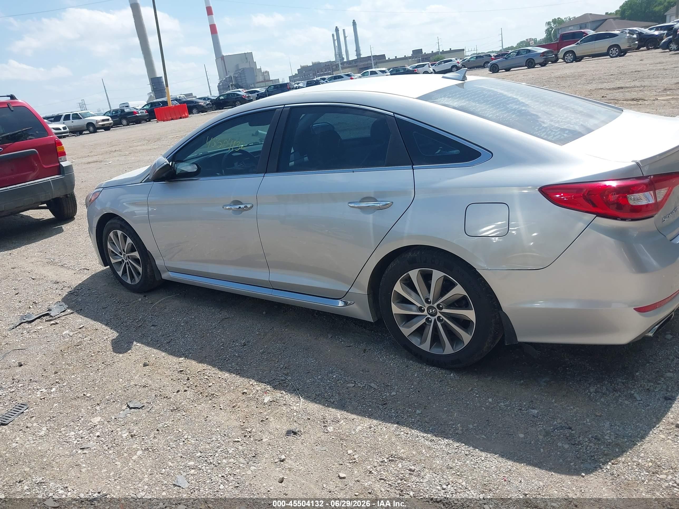 2015 Hyundai Sonata Sport Silver vin: 5NPE34AF2FH149044