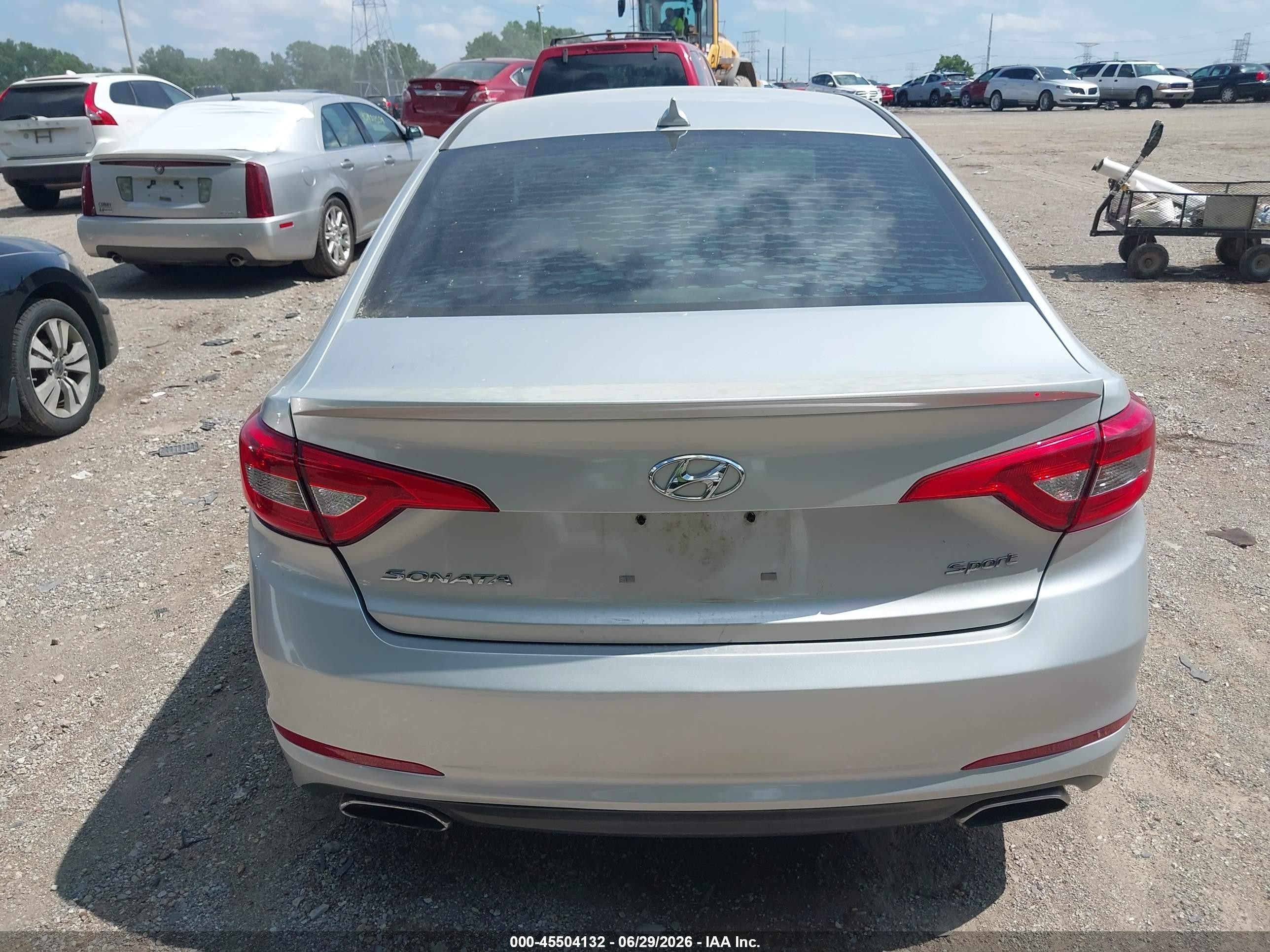 2015 Hyundai Sonata Sport Silver vin: 5NPE34AF2FH149044
