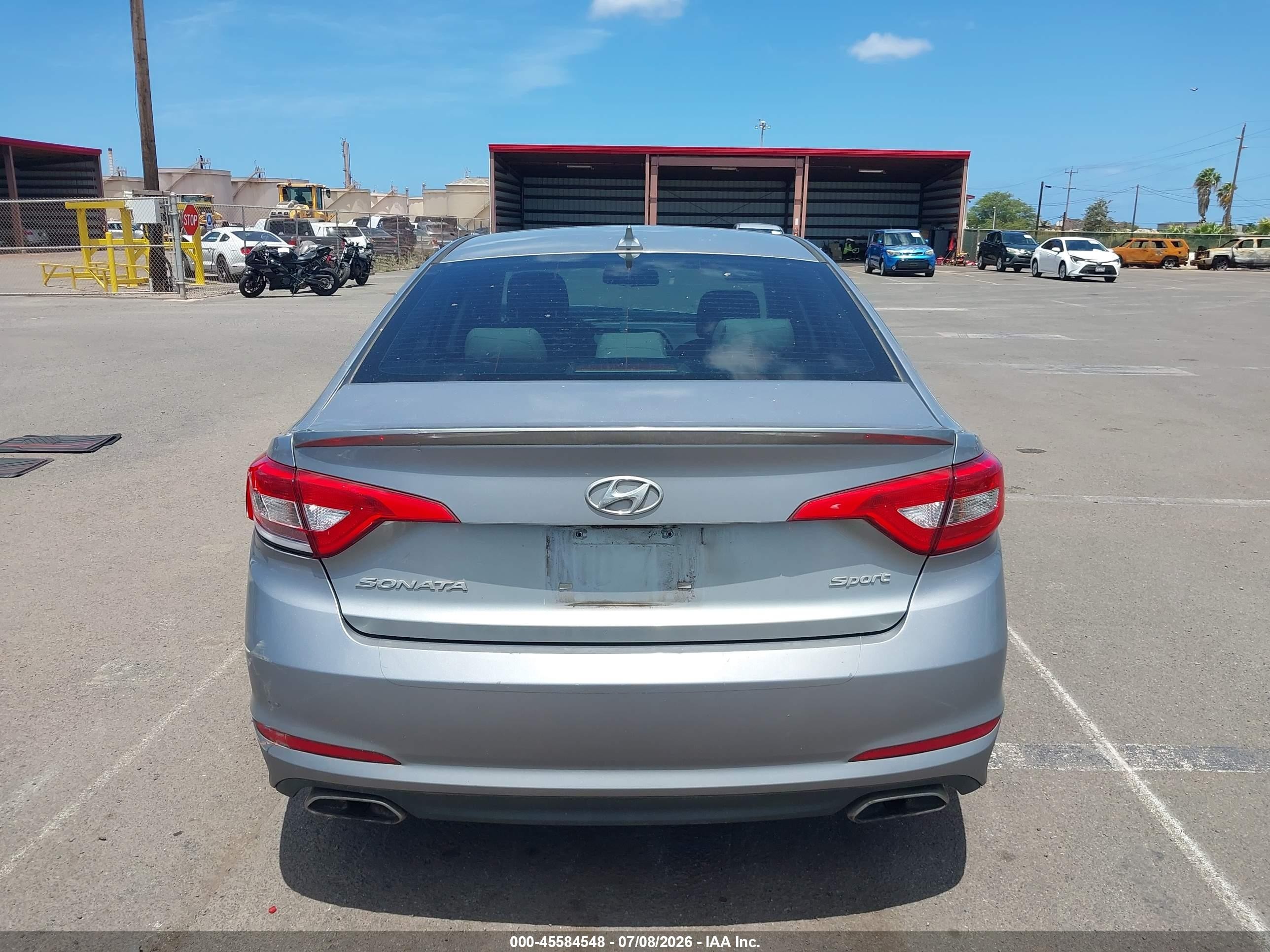 2015 Hyundai Sonata Sport Silver vin: 5NPE34AF2FH177393