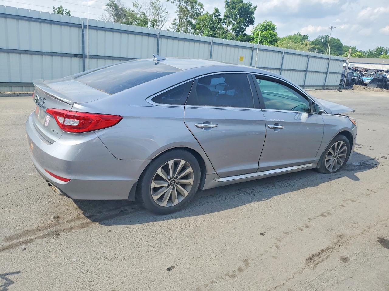 2015 Hyundai Sonata Sport Silver vin: 5NPE34AF2FH195537