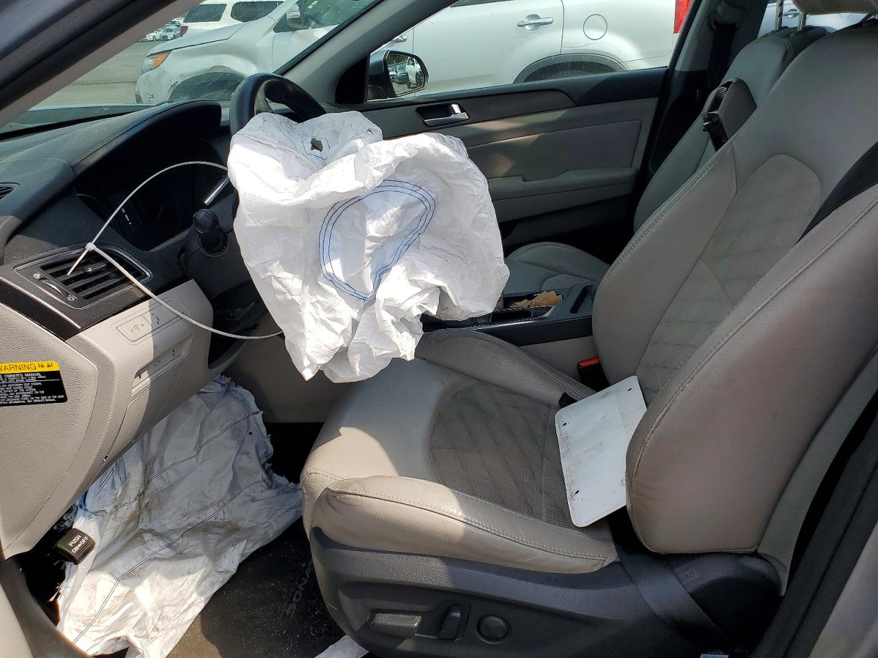 2015 Hyundai Sonata Sport Silver vin: 5NPE34AF2FH195537