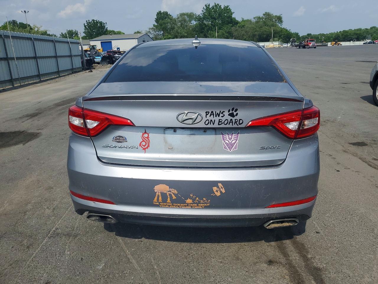 2015 Hyundai Sonata Sport Silver vin: 5NPE34AF2FH195537