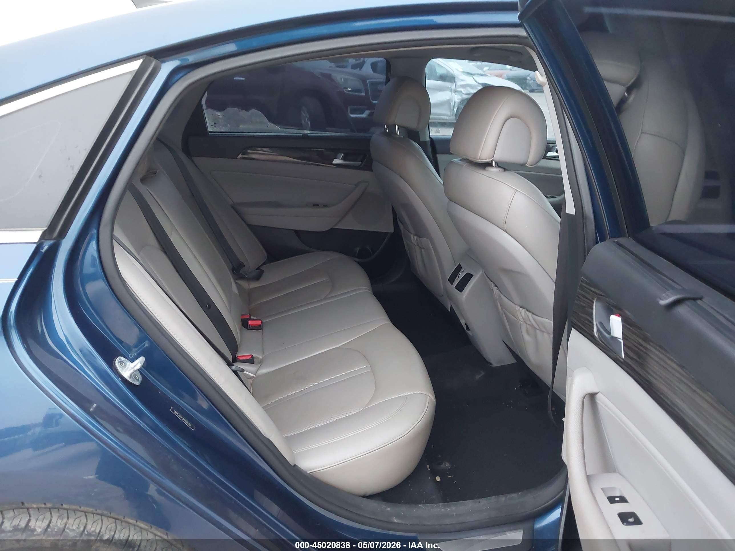 2015 Hyundai Sonata Limited Blue vin: 5NPE34AF2FH225751