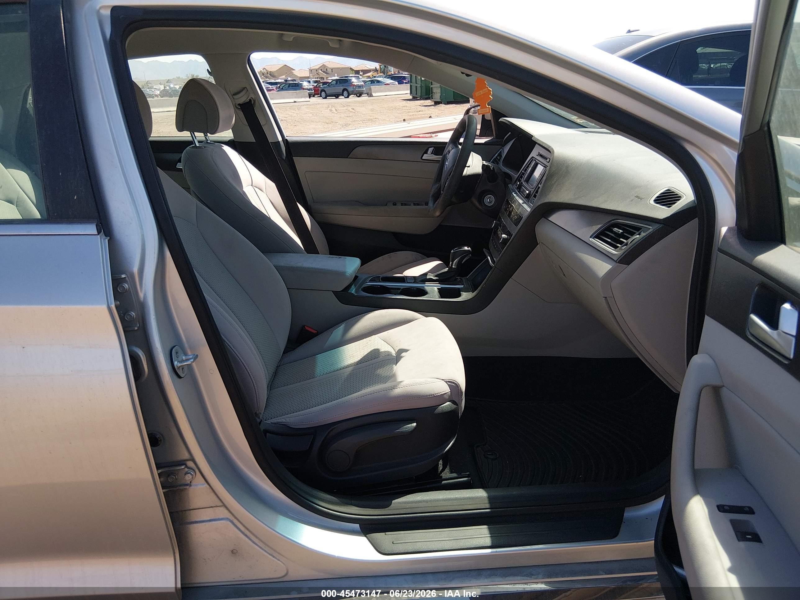 2015 Hyundai Sonata Sport Silver vin: 5NPE34AF2FH229086