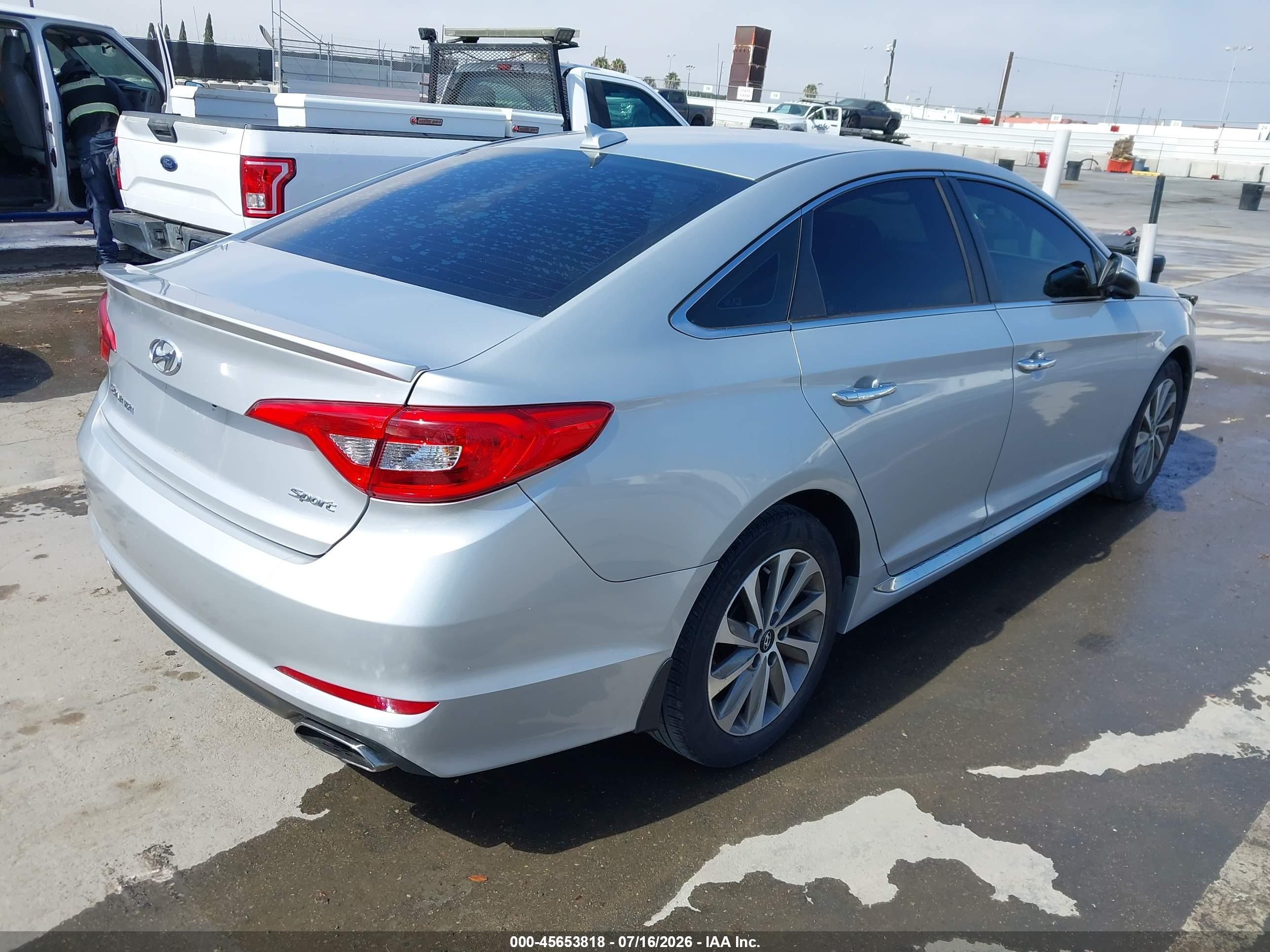2015 Hyundai Sonata Sport Silver vin: 5NPE34AF2FH238905